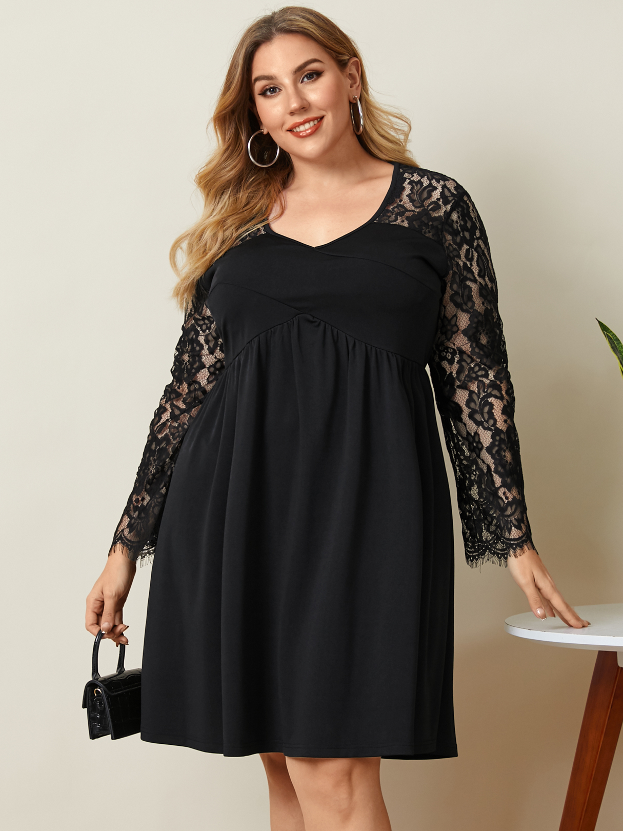 Plus Size Square Neck Lace Patchwork Lange Ärmel Midi Kleid günstig online kaufen