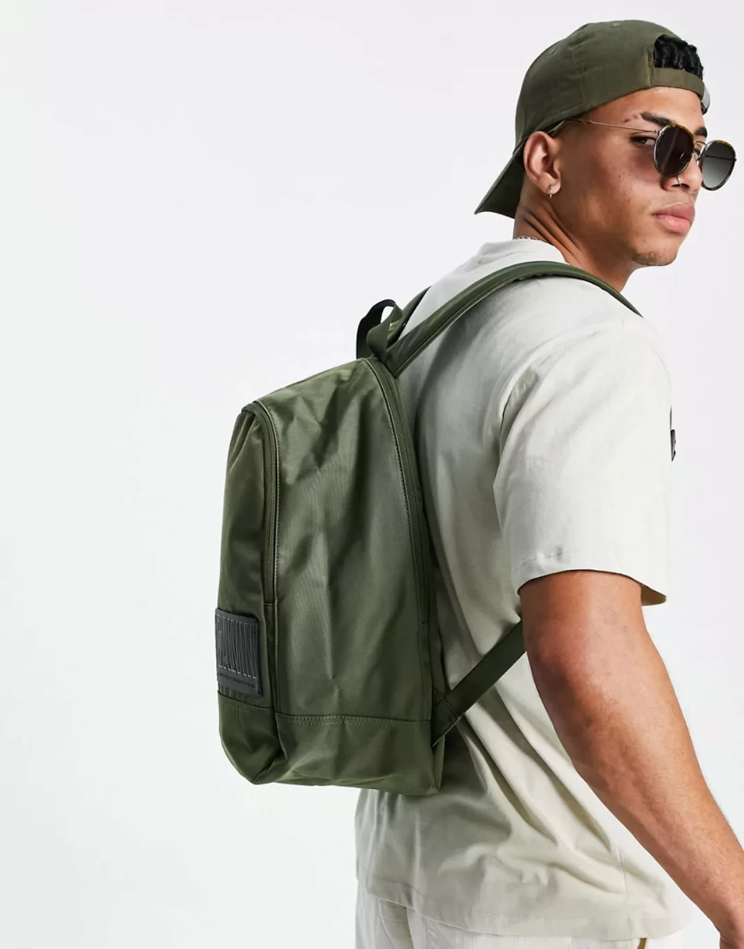 Calvin Klein – Nylon-Rucksack mit Logo in Khaki-Grün günstig online kaufen