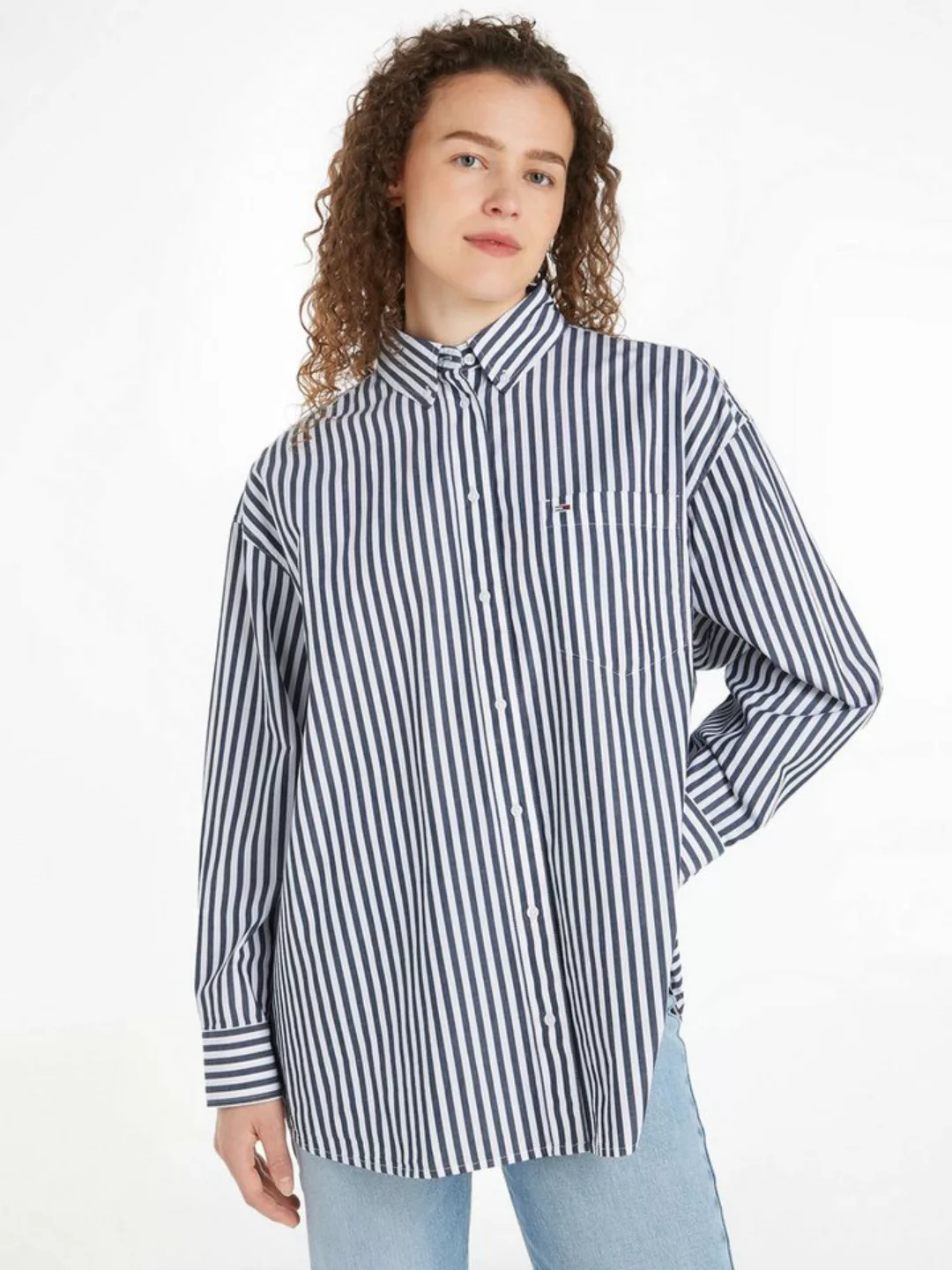 Tommy Jeans Hemdbluse TJW OVS PINSTRIPE SHIRT in modischem Nadelstreifen günstig online kaufen