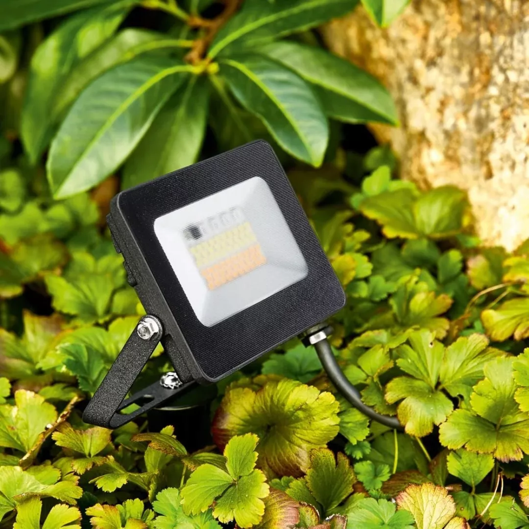 LED-Außenstrahler Kingston mit Erdspieß, RGBW günstig online kaufen