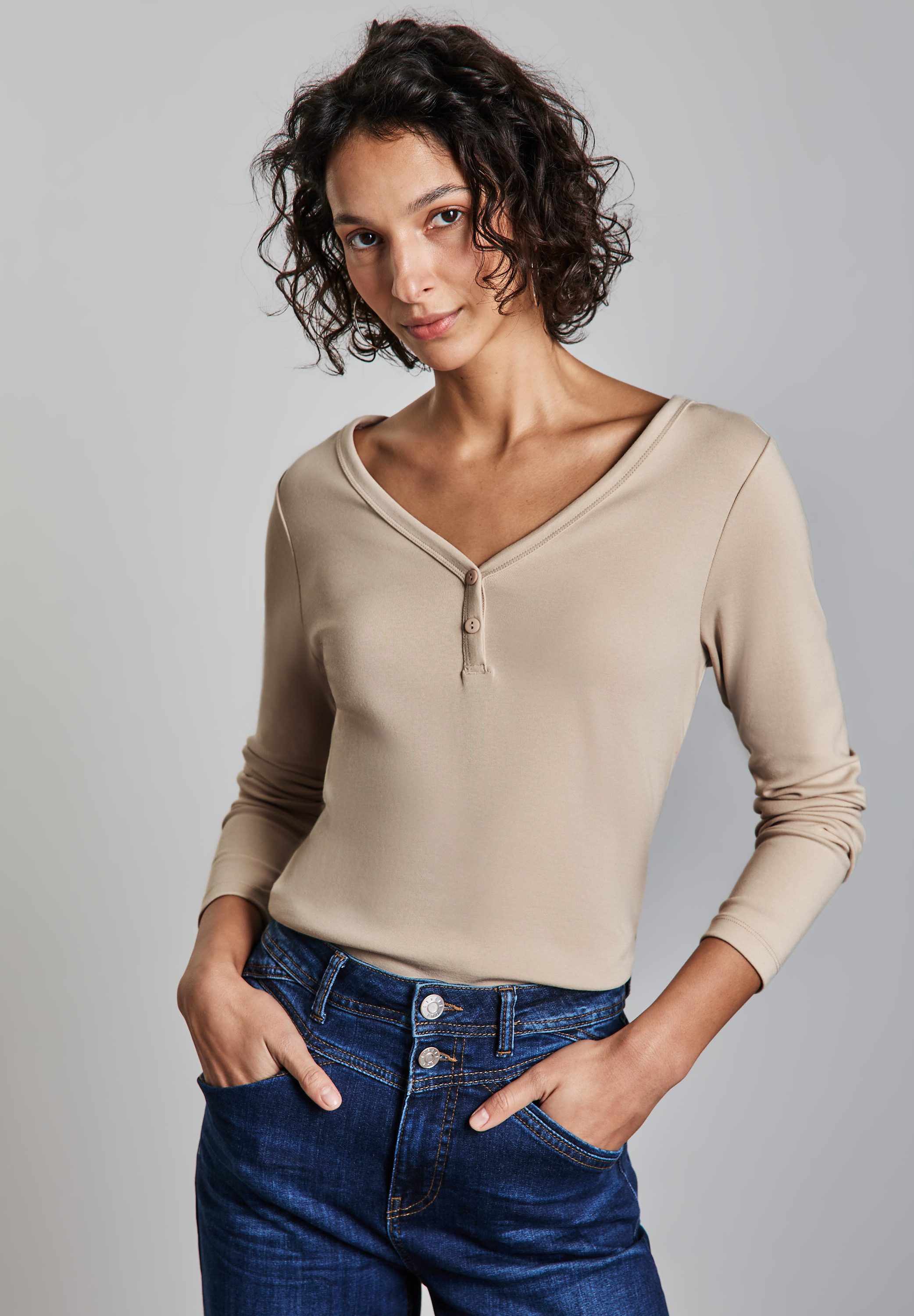 STREET ONE Langarmshirt mit V-Ausschnitt günstig online kaufen