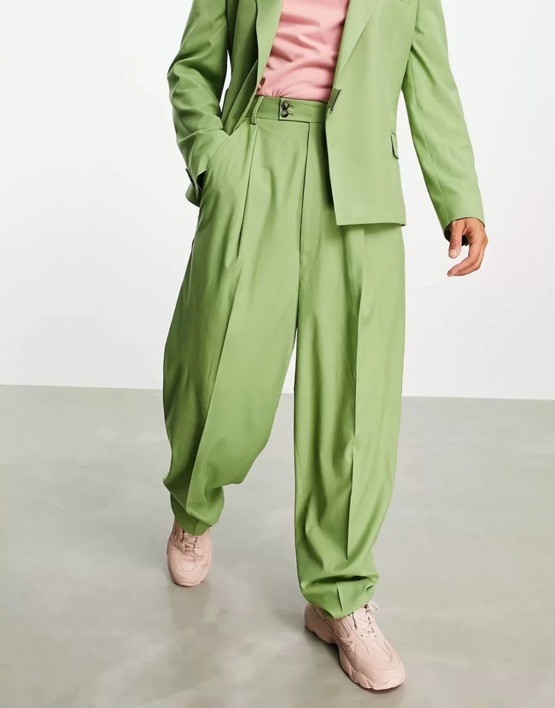 ASOS DESIGN – Anzughose aus Twill mit hoher Taille und Ballonbeinen in Khak günstig online kaufen