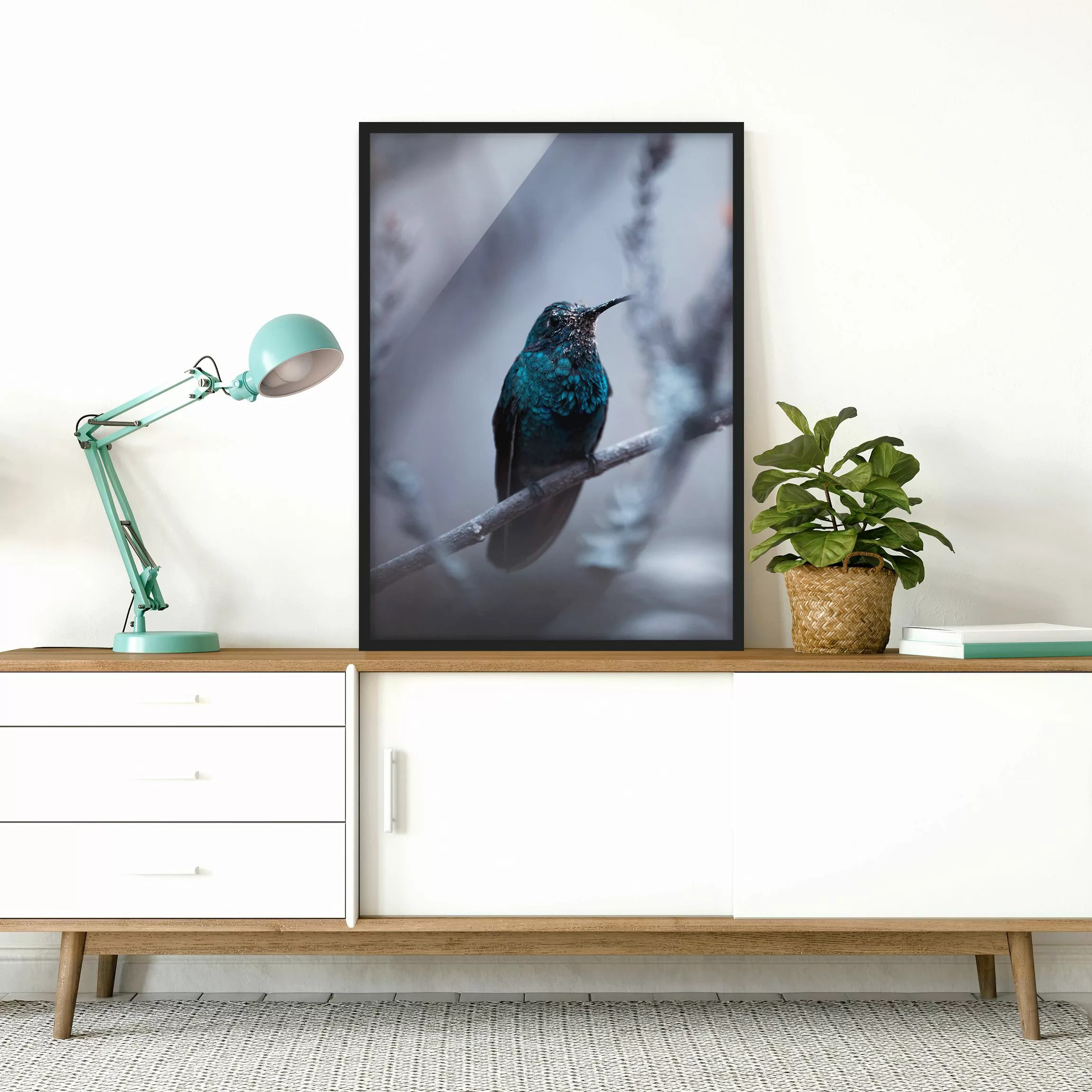 Bild mit Rahmen Tiere - Hochformat Kolibri im Winter günstig online kaufen