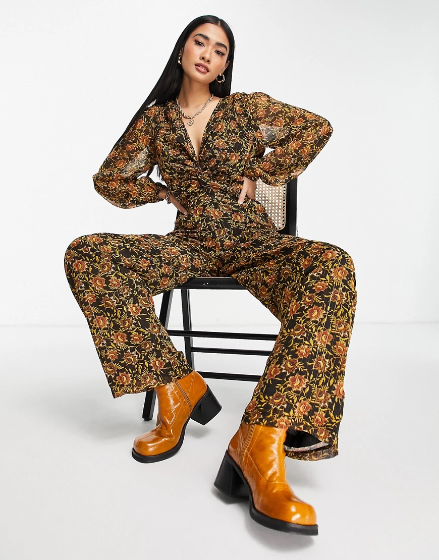 River Island – Jumpsuit in Braun mit geraffter Vorderseite und Retro-Blumen günstig online kaufen