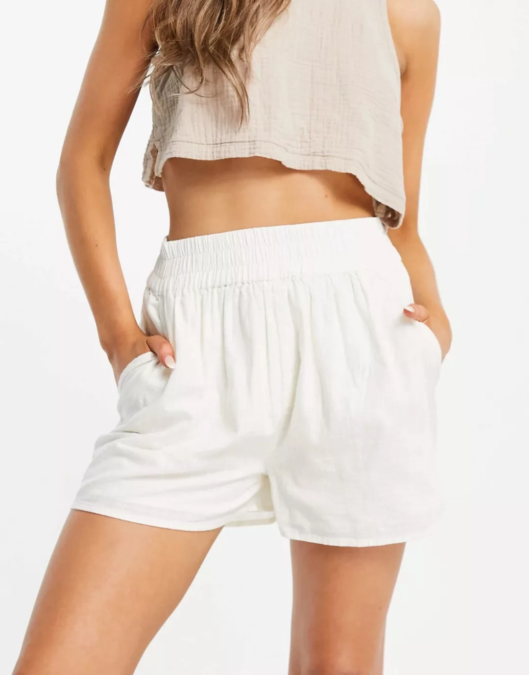 Billabong – Love To Lounge – Shorts in Weiß mit hohem Bund günstig online kaufen