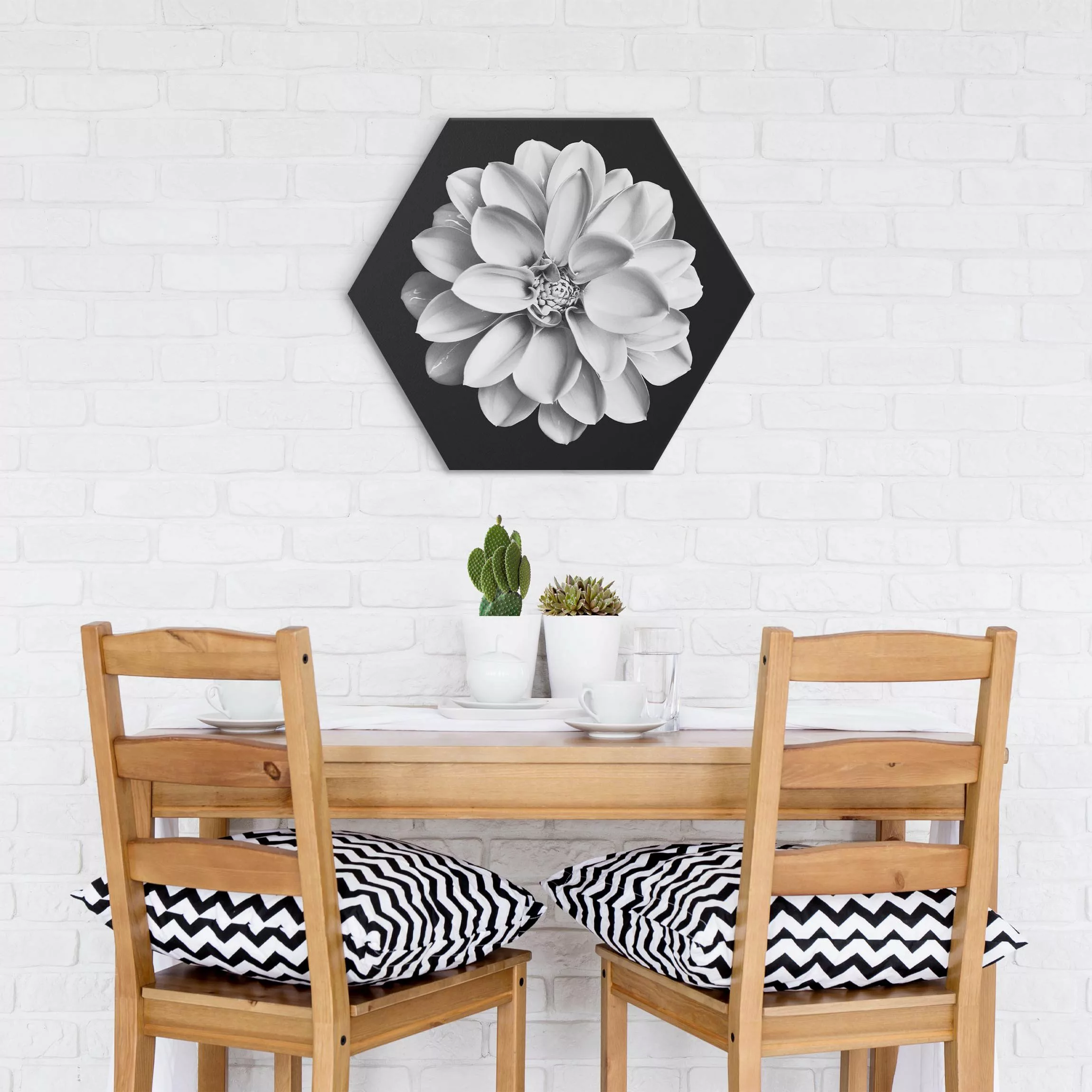 Hexagon-Alu-Dibond Bild Dahlie Schwarz Weiß günstig online kaufen