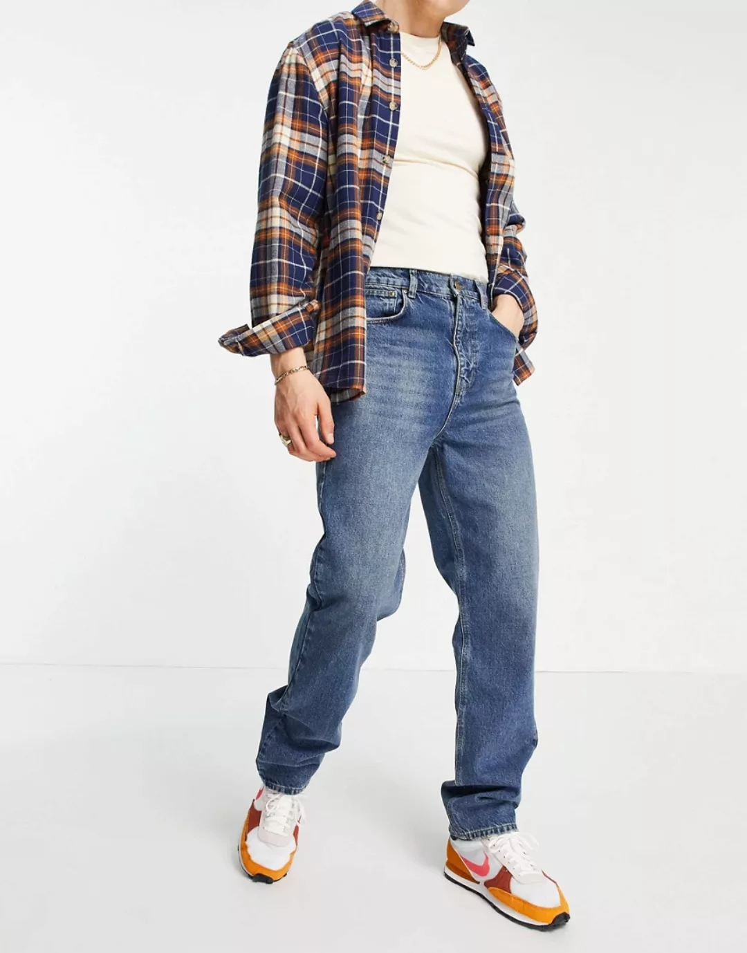 ASOS DESIGN – Dad-Jeans in dunkler Vintage-Waschung mit elastischem Bund-Bl günstig online kaufen