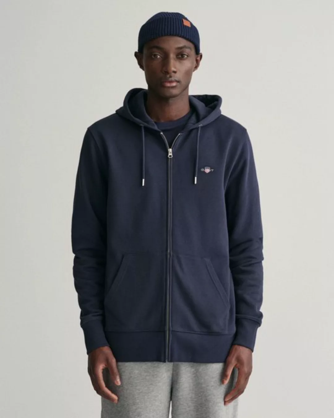 Gant Kapuzensweatjacke "REG SHIELD FULL ZIP HOODIE", mit Logostickerei auf günstig online kaufen