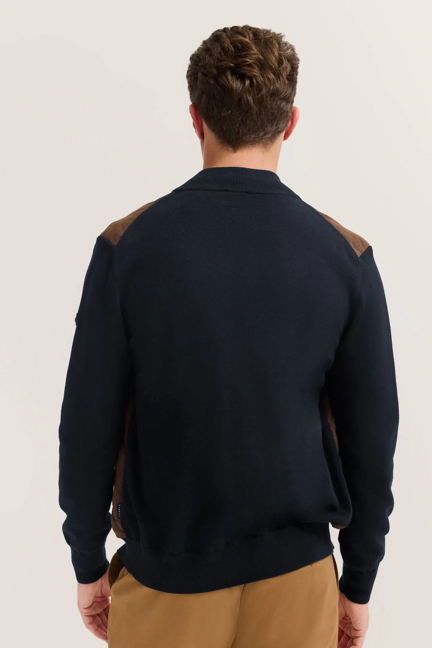 bugatti Strickjacke "Regular Fit", mit Velour-Front & Stehkragen günstig online kaufen