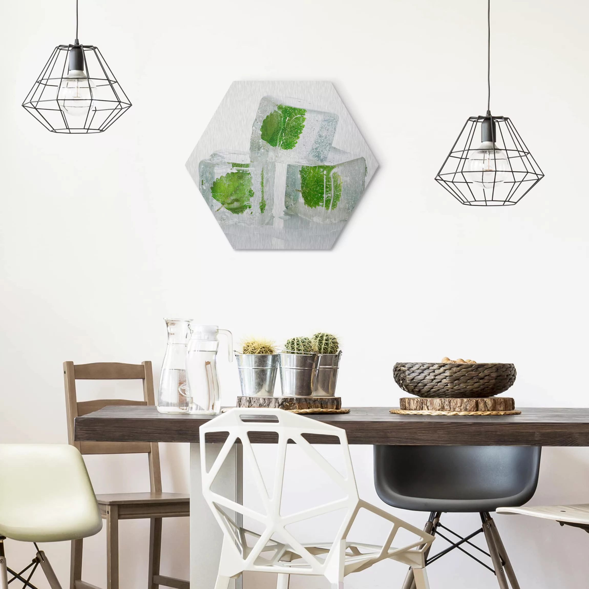 Hexagon-Alu-Dibond Bild Küche Drei Eiswürfel mit Melisse günstig online kaufen