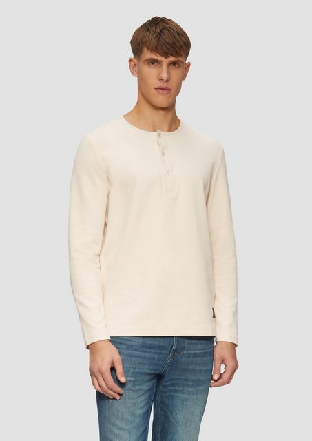 s.Oliver Langarmshirt Geripptes Langarmshirt mit Henley-Ausschnitt Logo günstig online kaufen