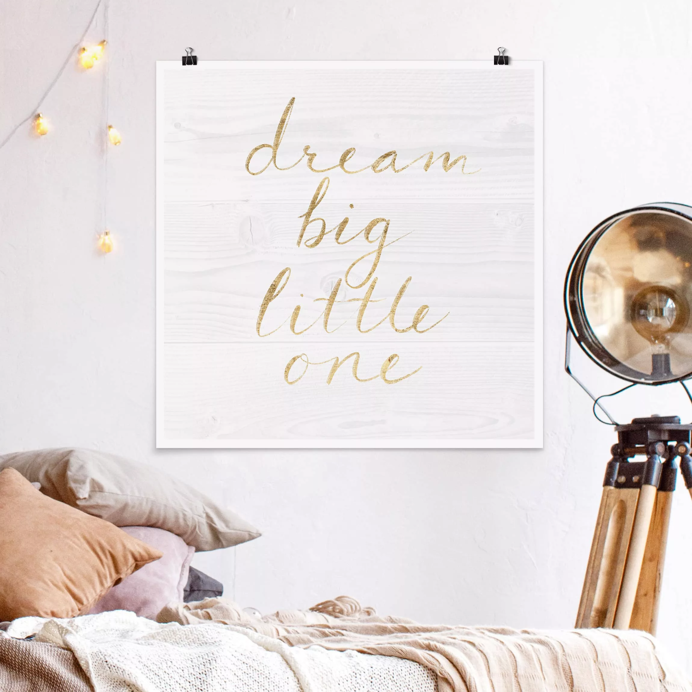 Poster Kinderzimmer - Quadrat Holzwand weiß - Dream big günstig online kaufen