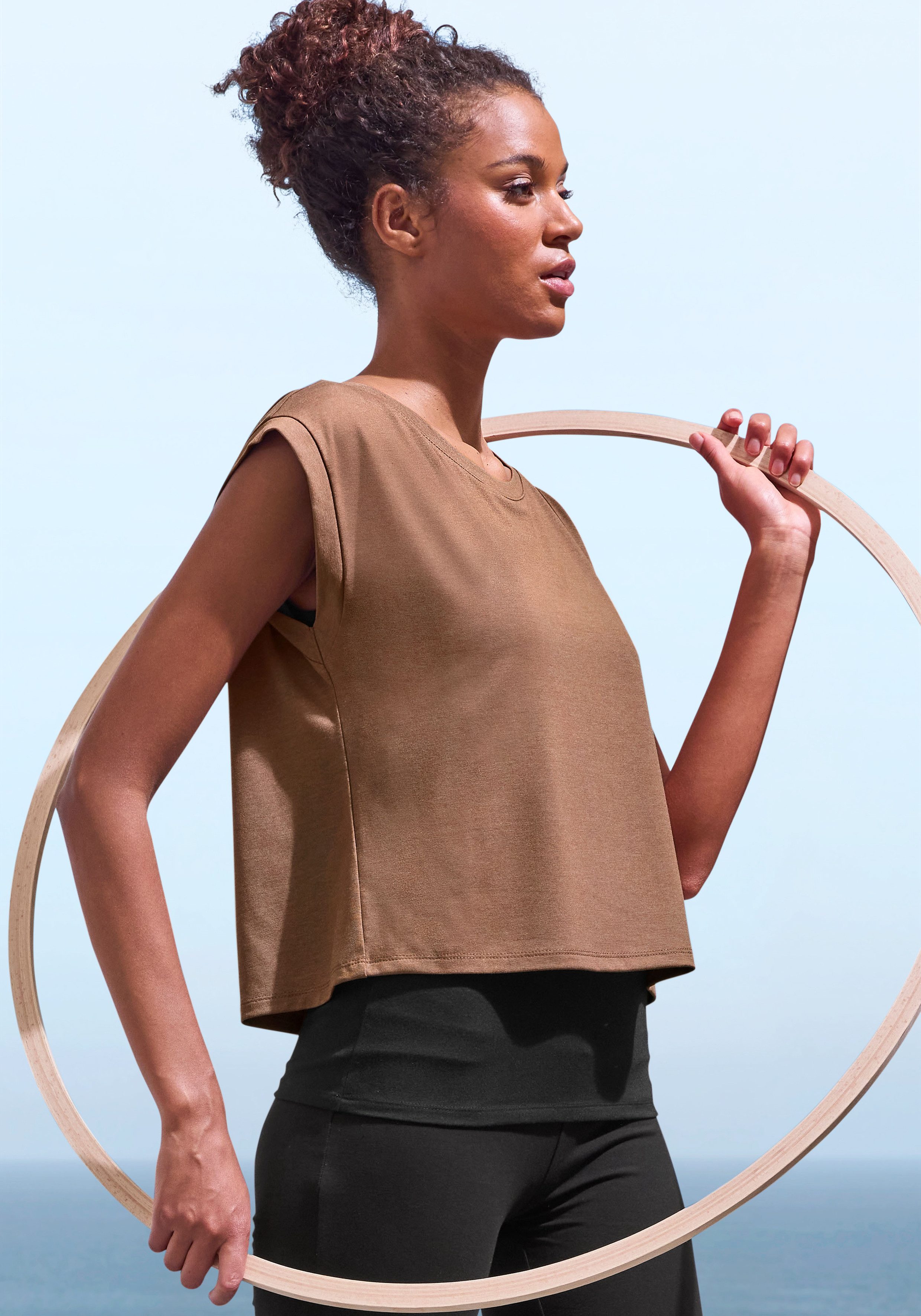 LASCANA ACTIVE Layershirt, 2 in 1 T-Shirt im Layer-Design günstig online kaufen
