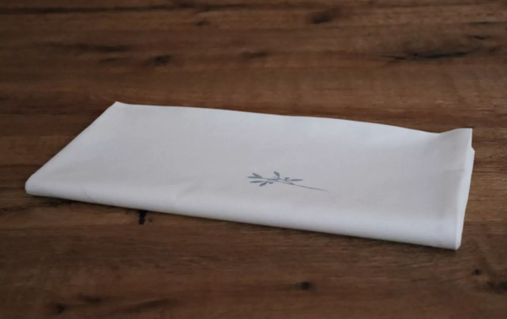 Tischdecke "Zarte Blume" Handbedruckt günstig online kaufen