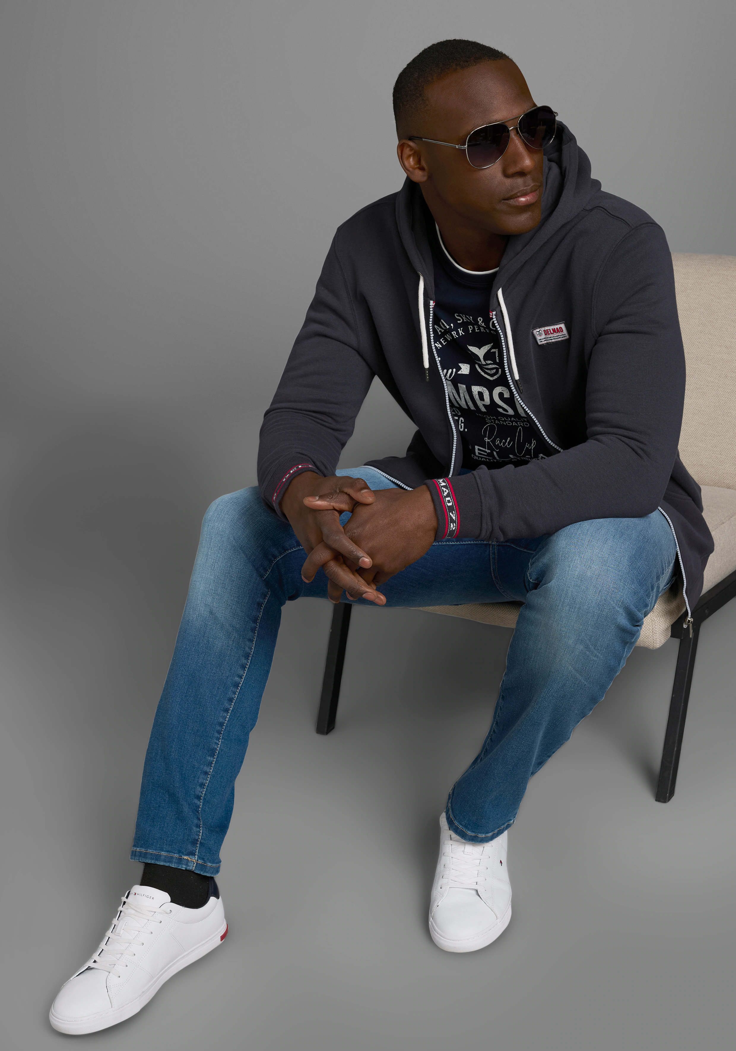 DELMAO Langarmshirt, mit modernem Print - NEUE KOLLEKTION günstig online kaufen