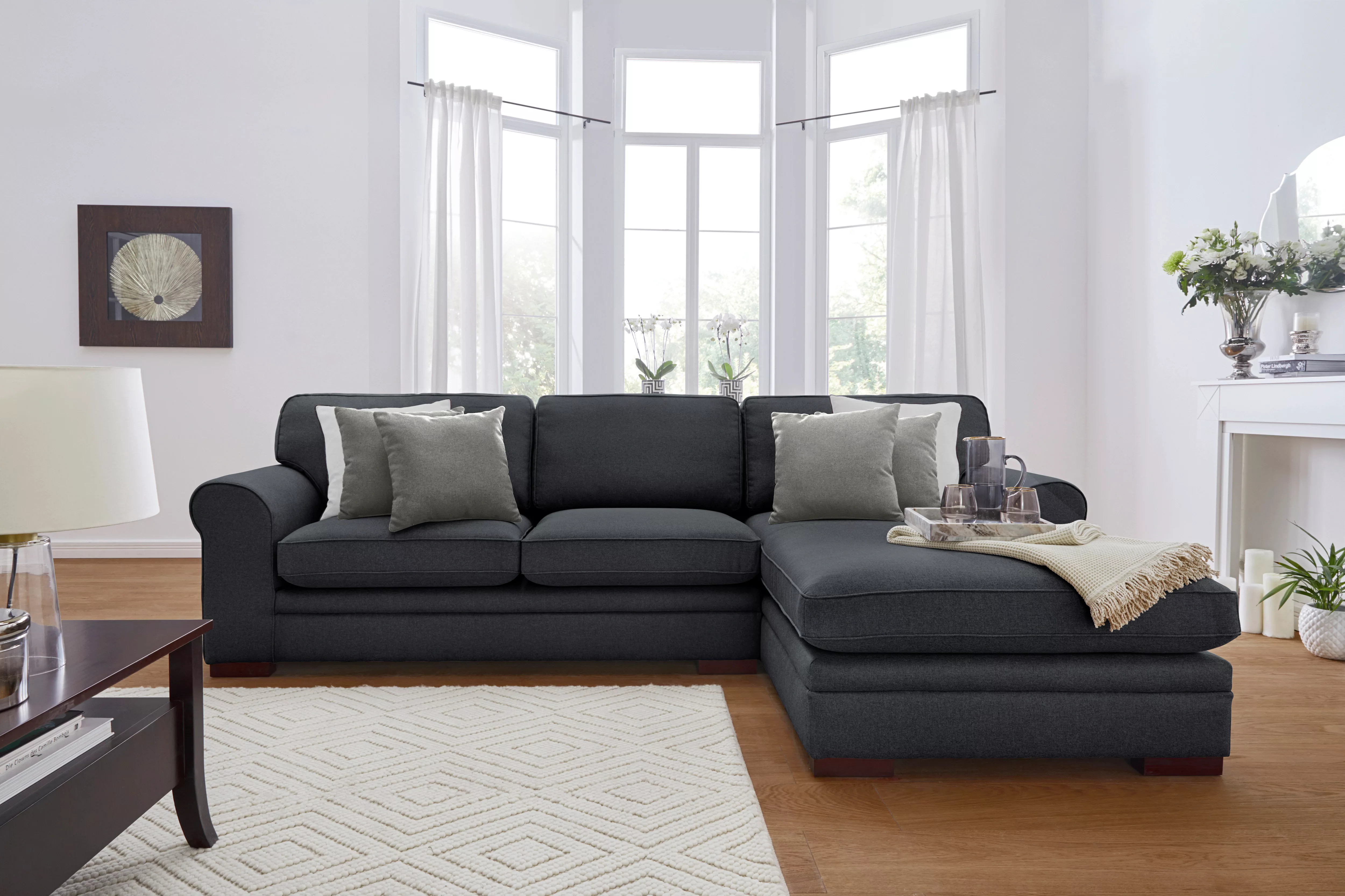 Home affaire Ecksofa "Broughton L-Form", weicher Sitzkomfort, incl. 4 Zierk günstig online kaufen