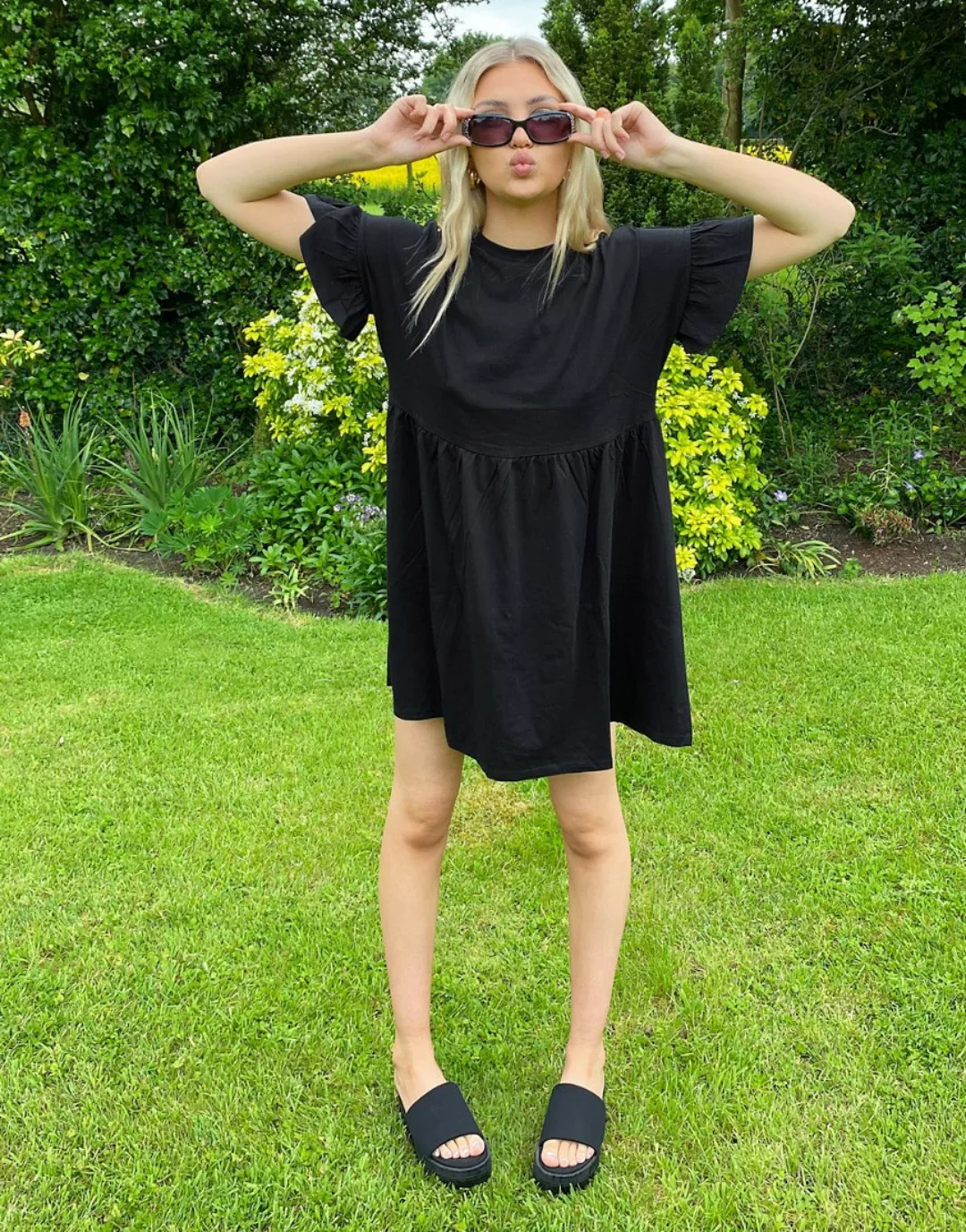 New Look – Lässiges Hängerkleid in Schwarz aus Jersey-Grün günstig online kaufen