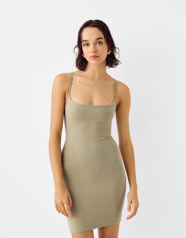 Bershka Minikleid Mit Trägern Und Patentmuster Damen M Beige günstig online kaufen