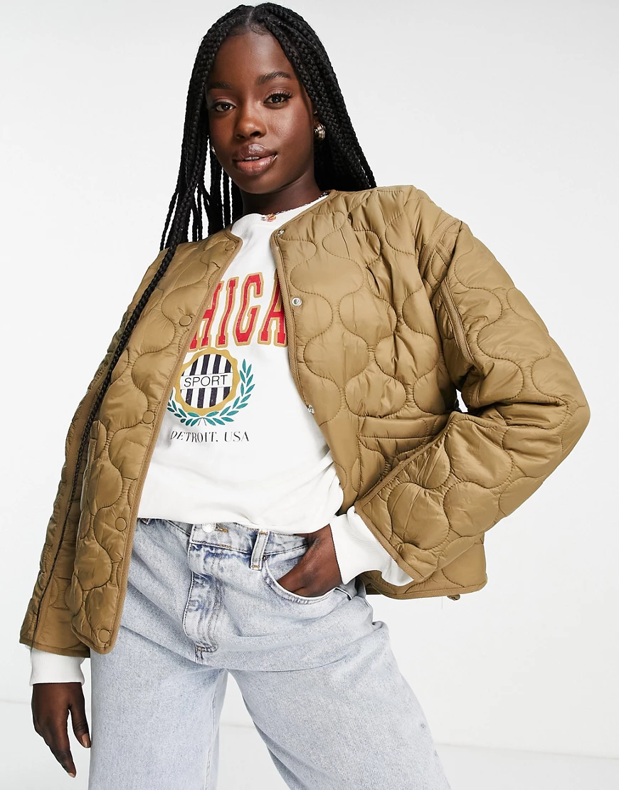 Pull&Bear – Steppjacke in Pilzbraun mit Taschen-Neutral günstig online kaufen