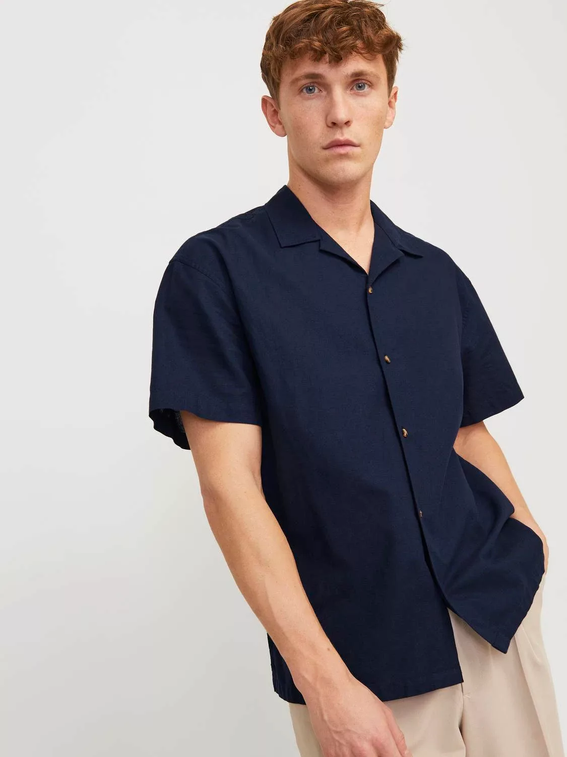 Jack & Jones Kurzarmhemd "JJESUMMER RESORT LINEN BLEND SHIRT SS SN" günstig online kaufen