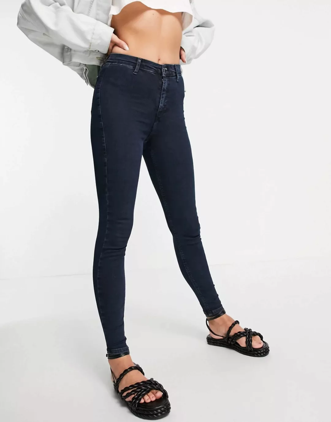 Topshop – Joni – Jeans in verwaschenem Blauschwarz günstig online kaufen