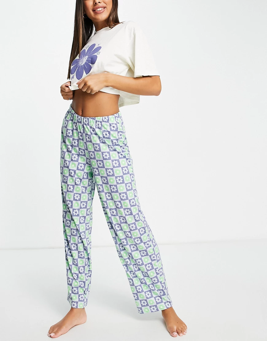 ASOS DESIGN – Pyjama-Set mit kurzem T-Shirt in Weiß mit Yin-Yang-Print und günstig online kaufen