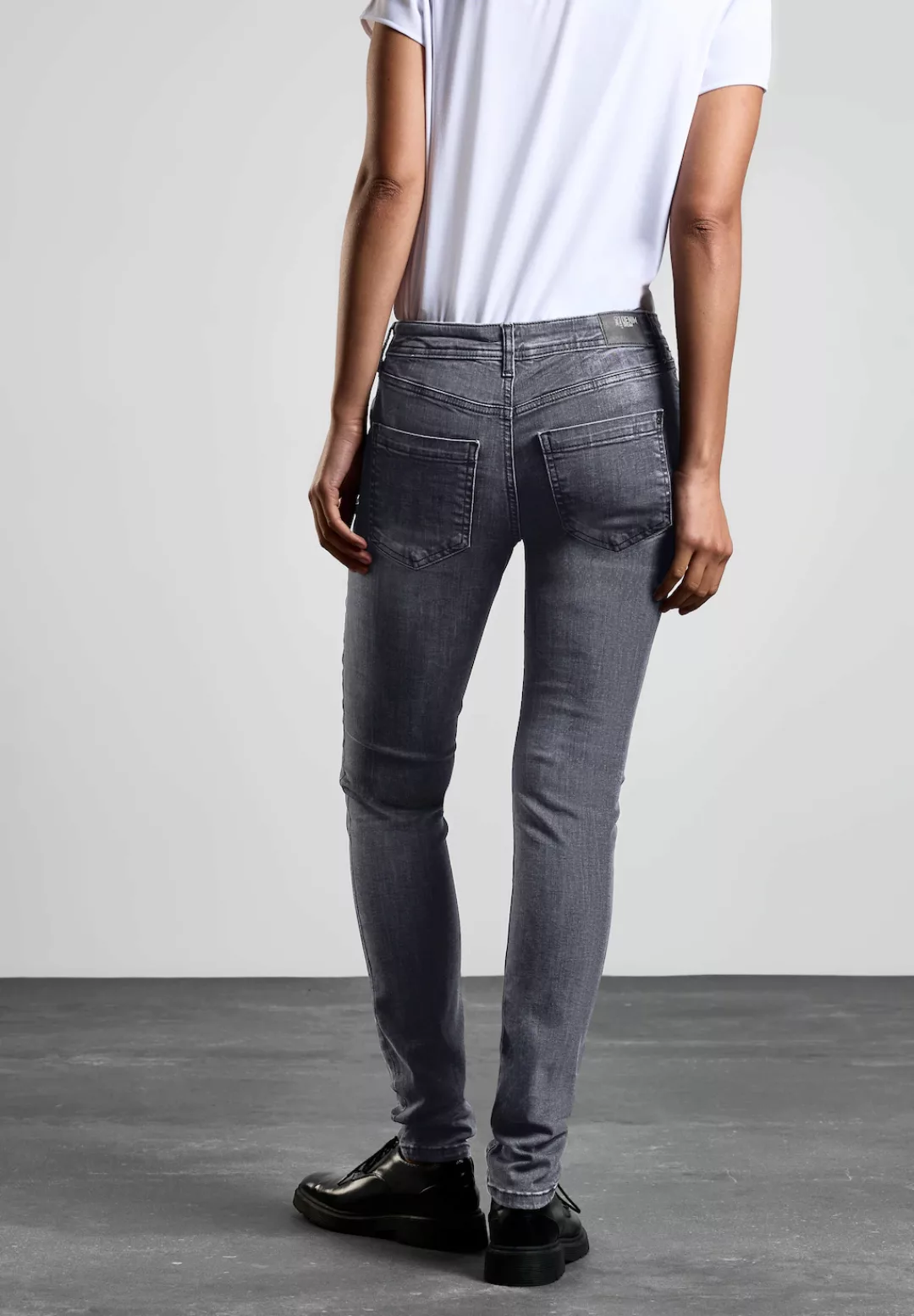 STREET ONE Gerade Jeans, Middle Waist günstig online kaufen