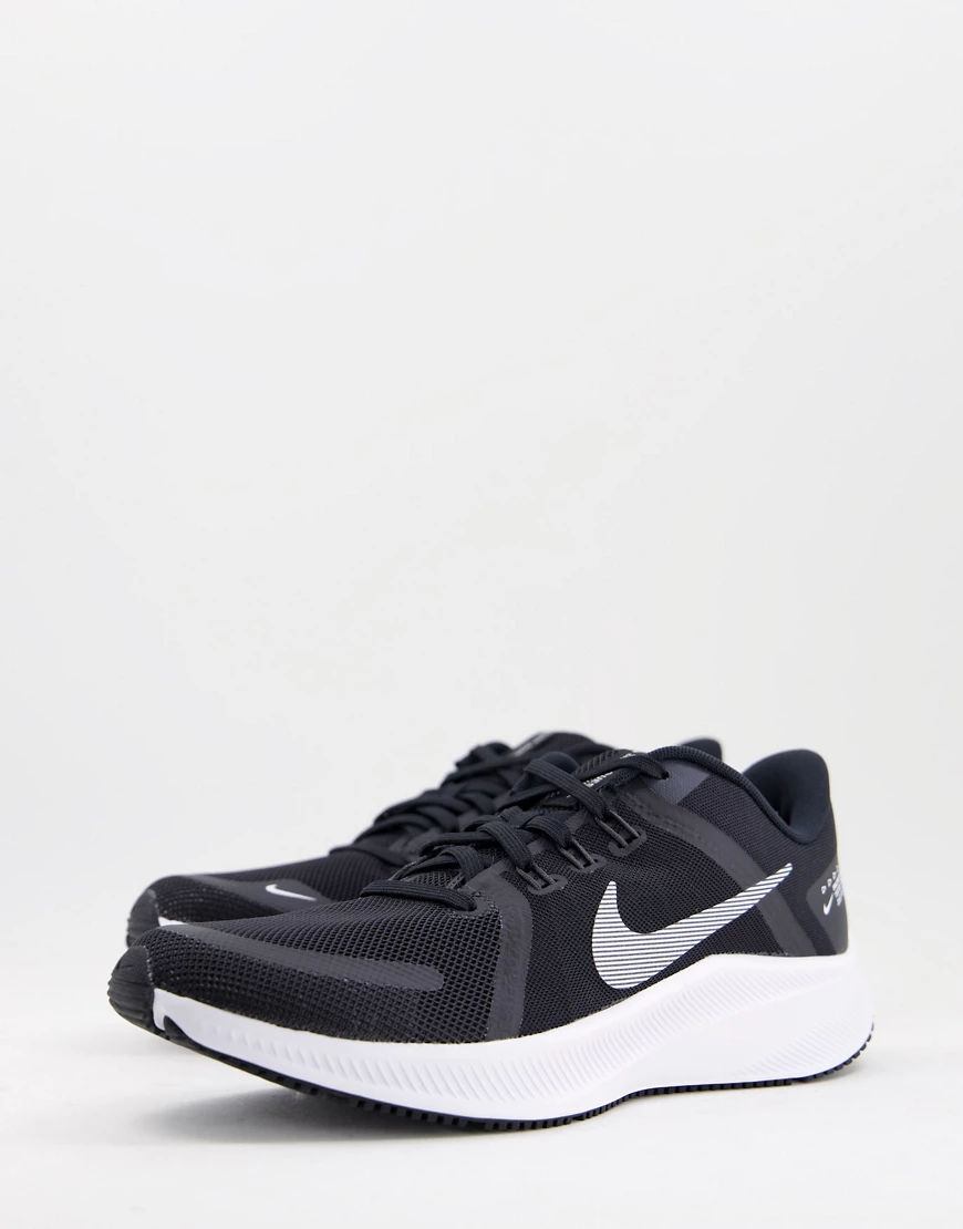 Nike – Running Quest 4 – Sneaker in Weiß und Schwarz günstig online kaufen