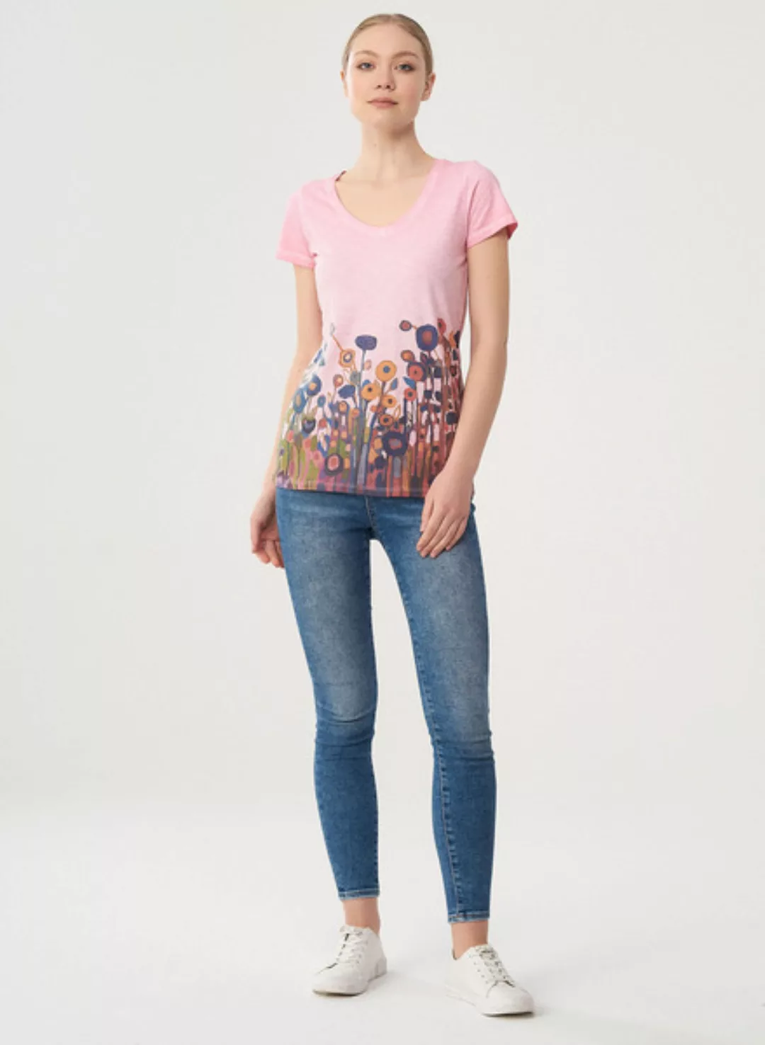 Cold Pigment Dyed T-shirt Aus Bio-baumwolle Mit Blumen-print günstig online kaufen
