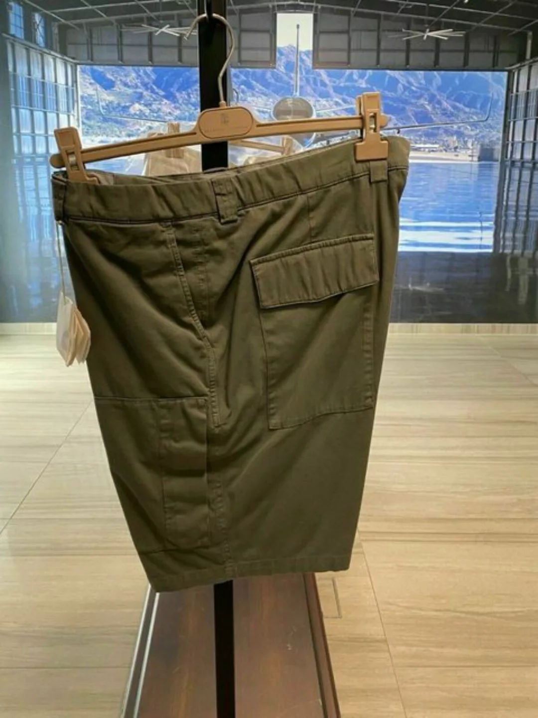 BRUNELLO CUCINELLI Shorts BRUNELLO CUCINELLI BERMUDA SHORT CARGO CHINO GABA günstig online kaufen