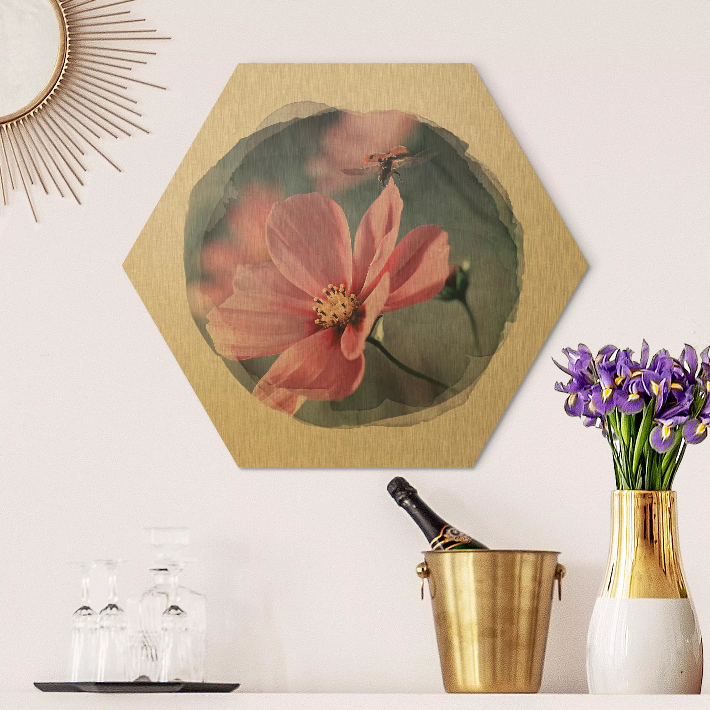 Hexagon-Alu-Dibond Bild Blumen Wasserfarben - Marienkäfer beim Start günstig online kaufen