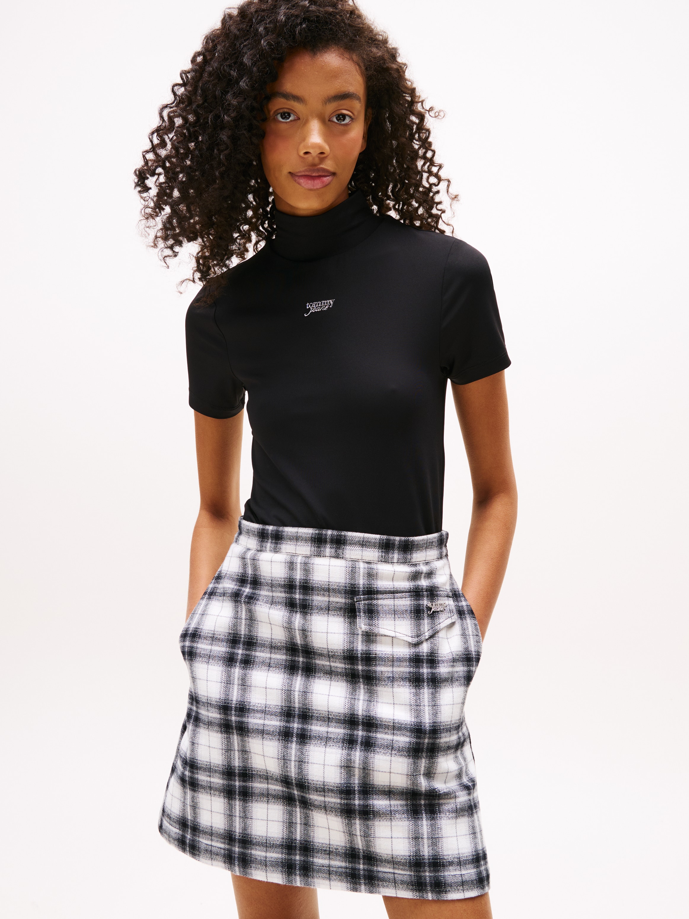 Tommy Jeans Kurzarmshirt "TJW SLIM SILVER SCRIPT MOCK SS" günstig online kaufen