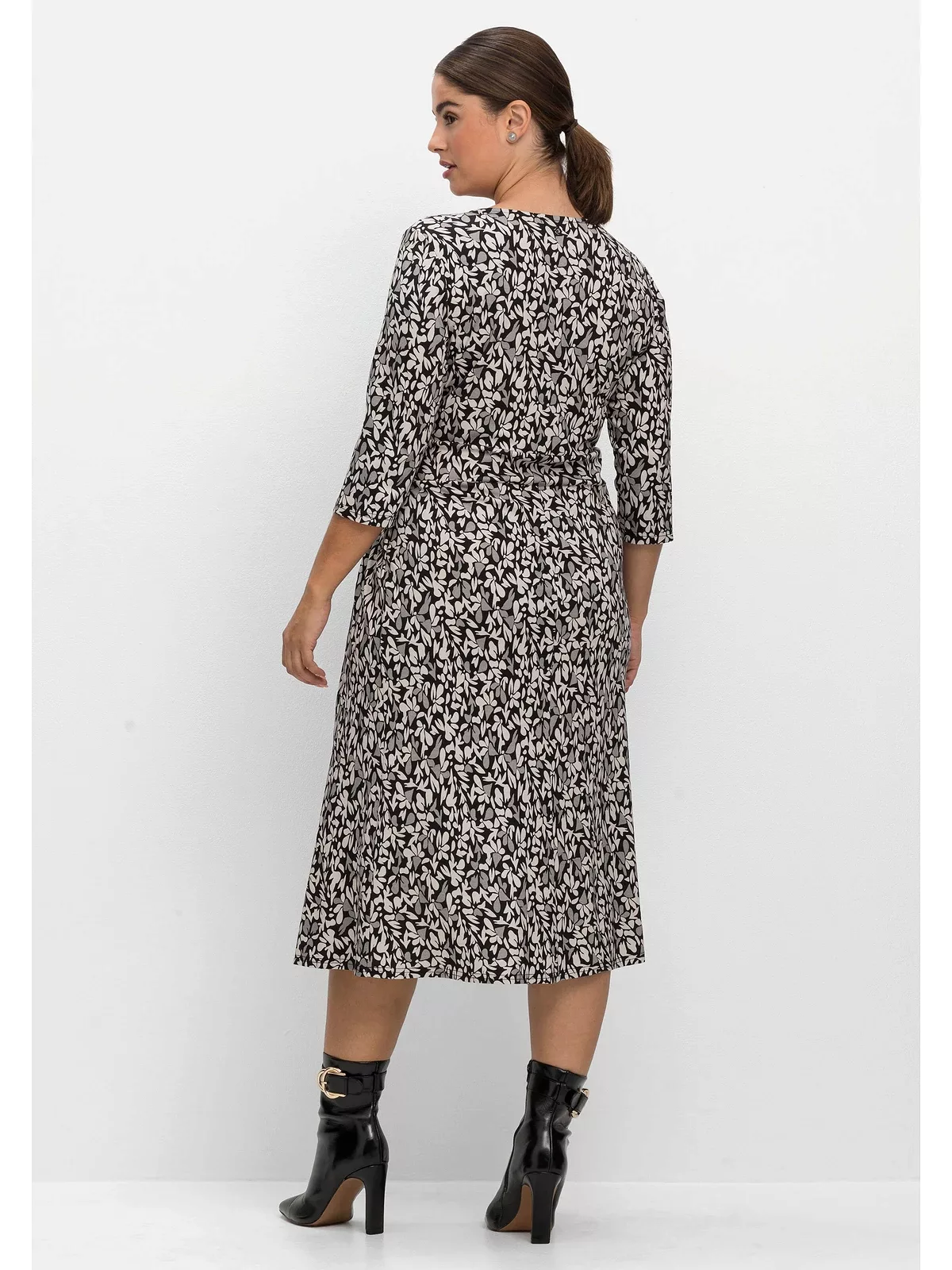 Sheego Jerseykleid "Große Größen", in Wickeloptik, mit Knotendetail günstig online kaufen