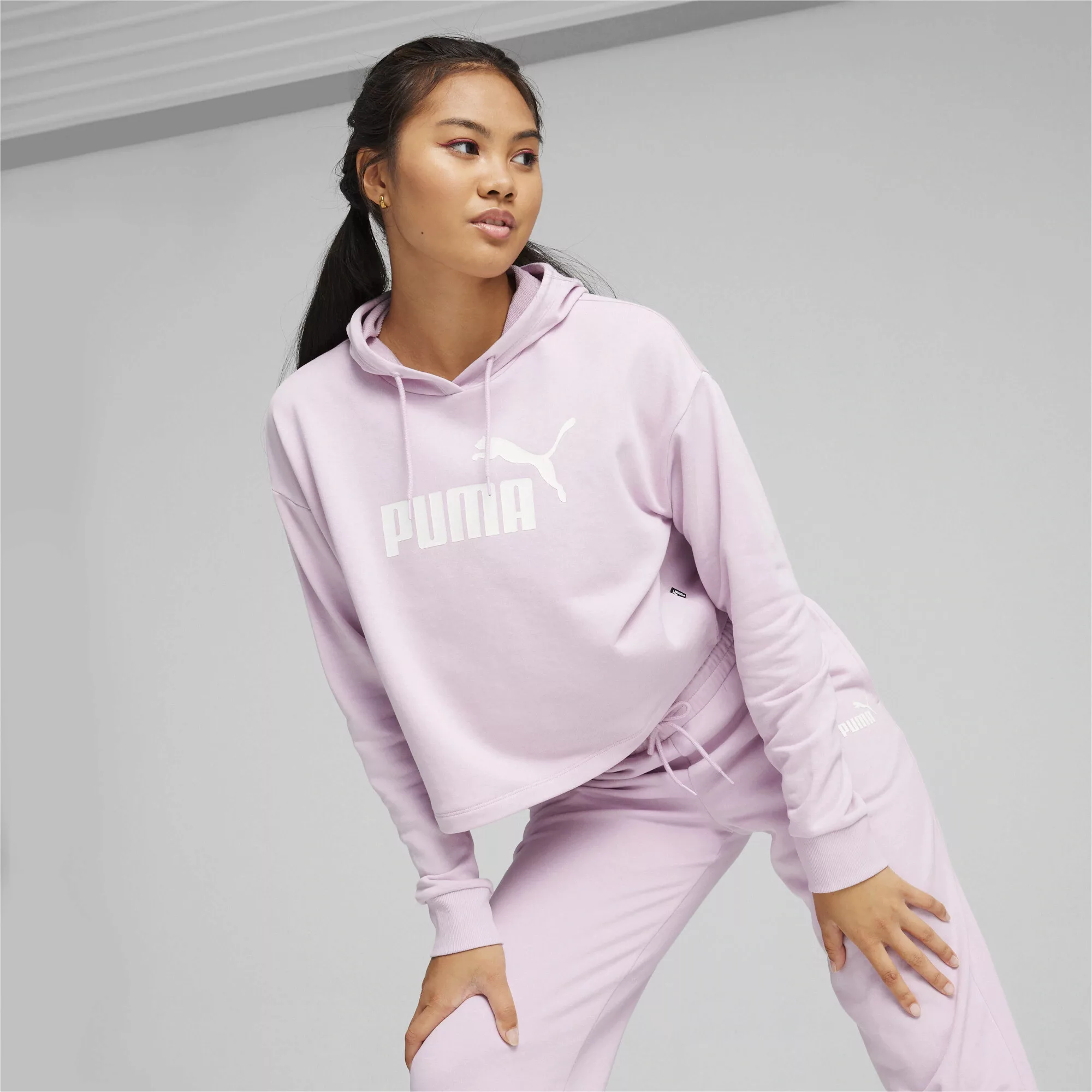 PUMA Hoodie "Essentials Logo Cropped Hoodie Damen" günstig online kaufen