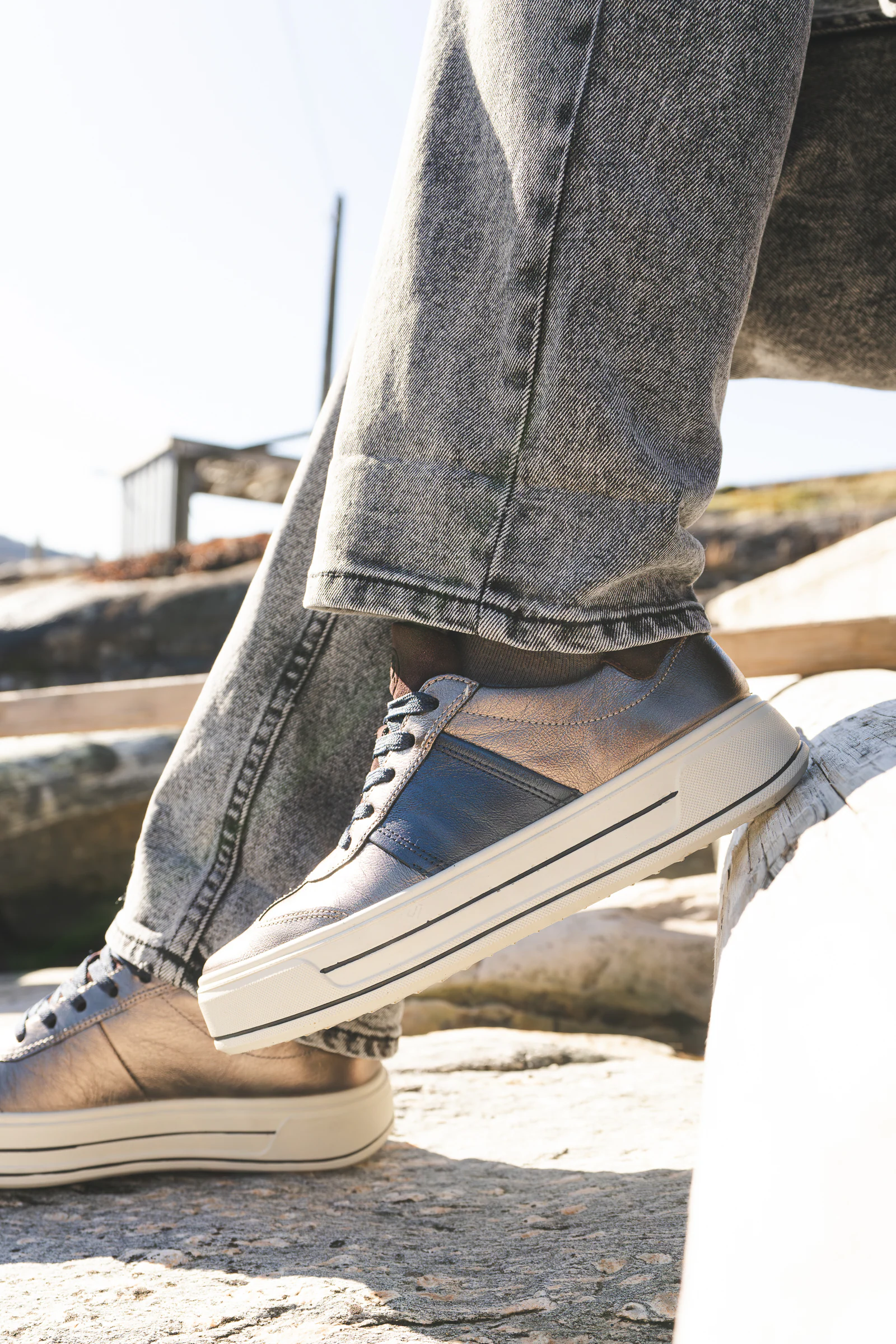 Ara Plateausneaker "CANBERRA", Plateausneaker, Schnürschuh im Metallic Look günstig online kaufen