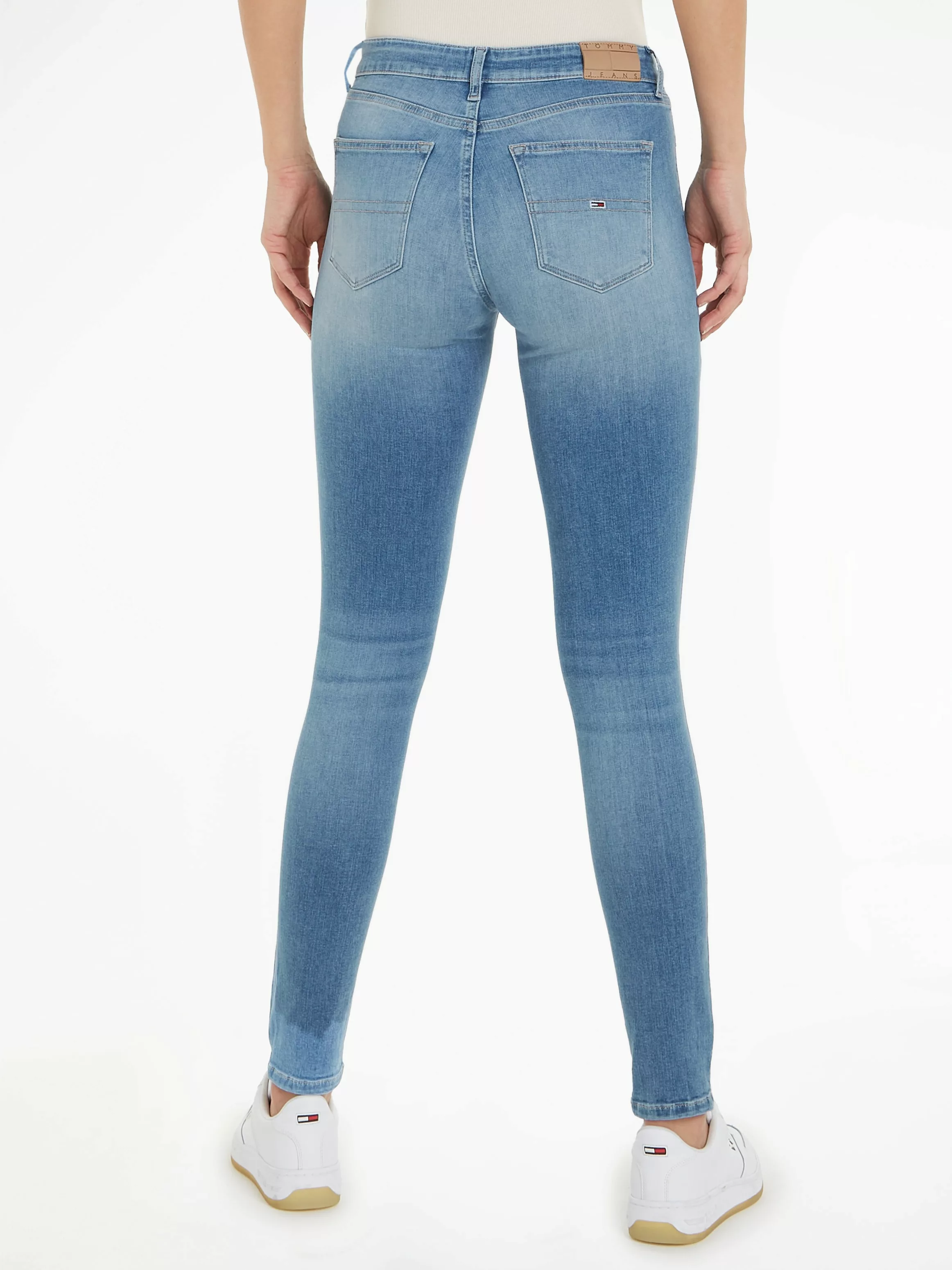 Tommy Jeans Bequeme Jeans Nora mit Ledermarkenlabel günstig online kaufen
