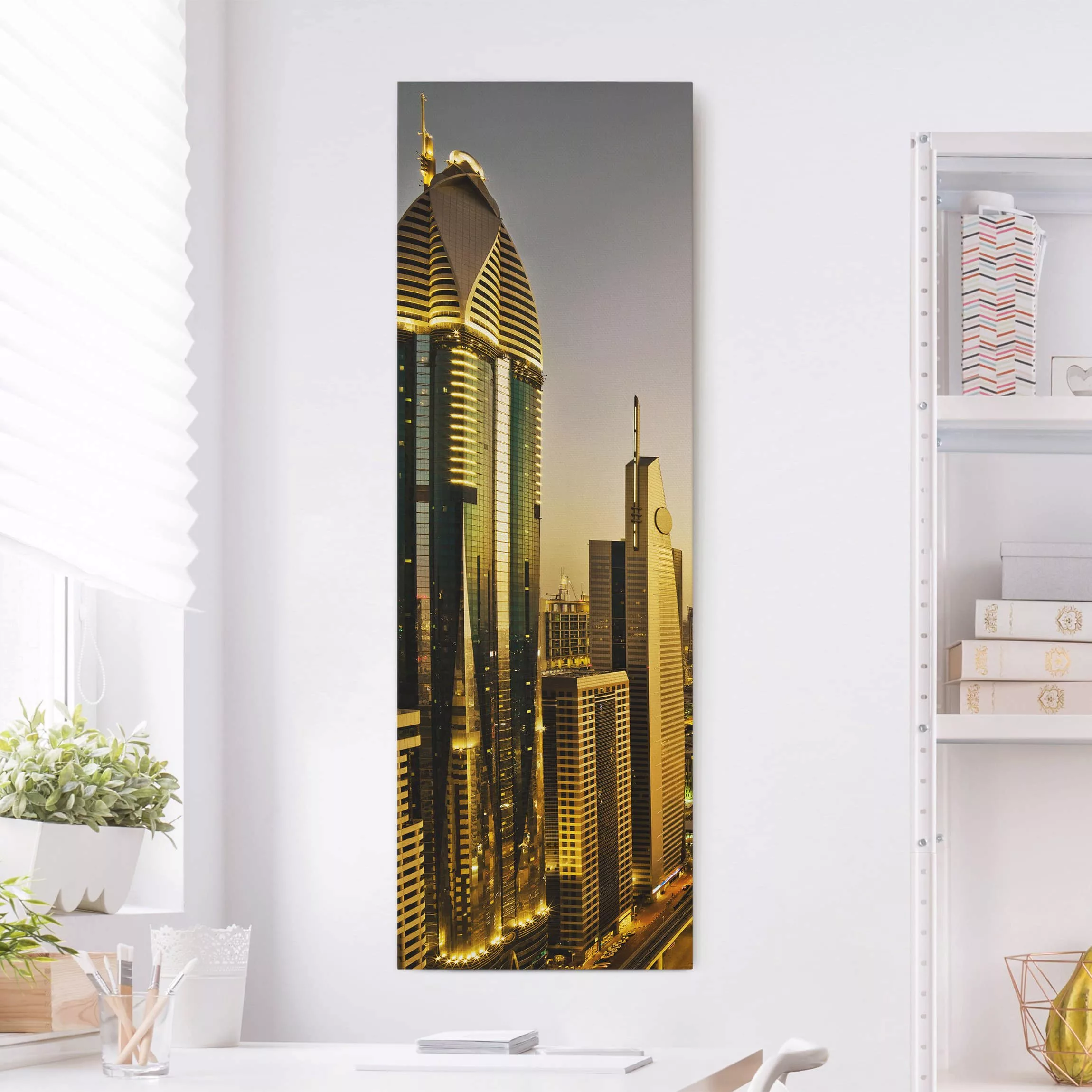 Leinwandbild Architektur & Skyline - Hochformat Goldenes Dubai günstig online kaufen