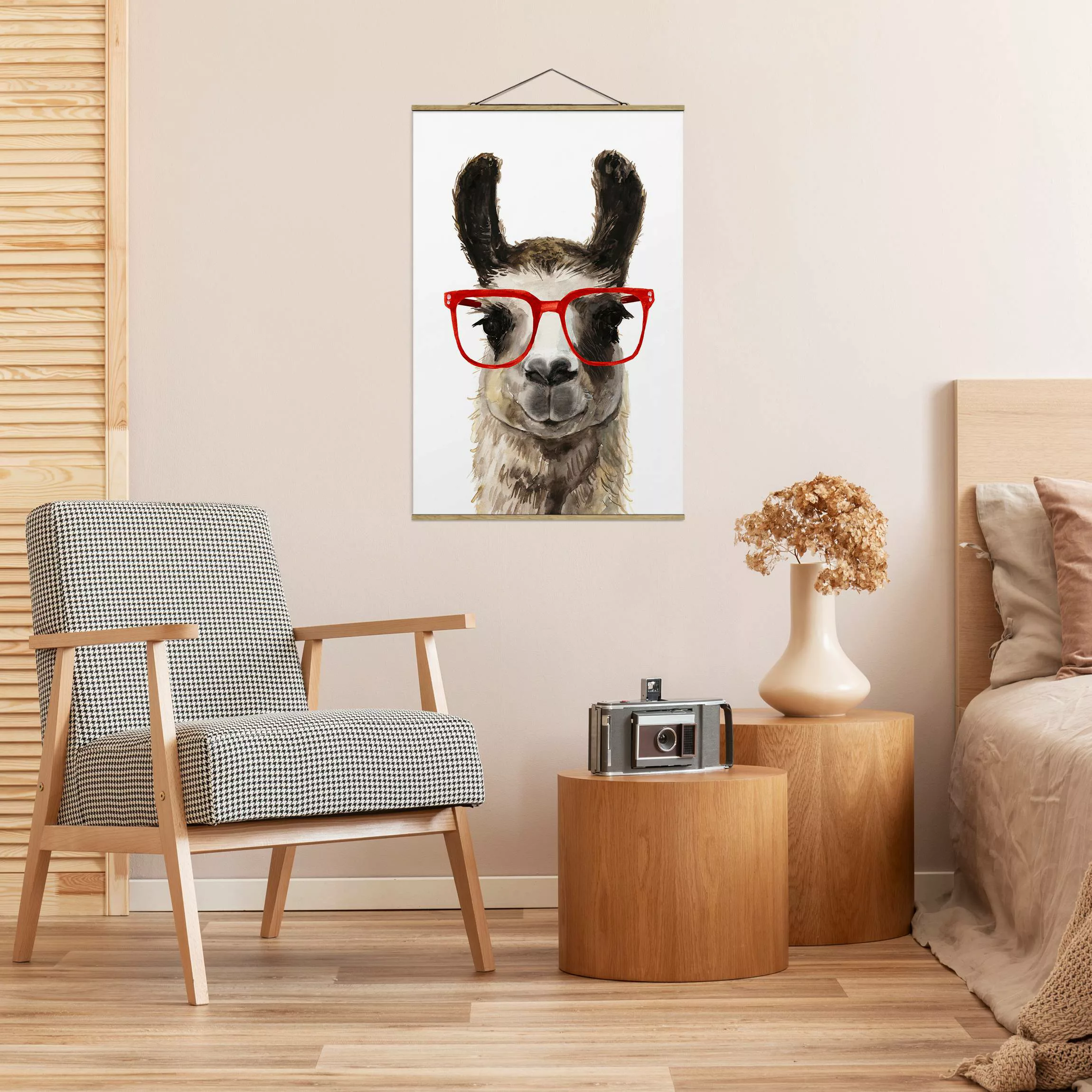 Stoffbild Tiere mit Posterleisten - Hochformat Hippes Lama mit Brille II günstig online kaufen
