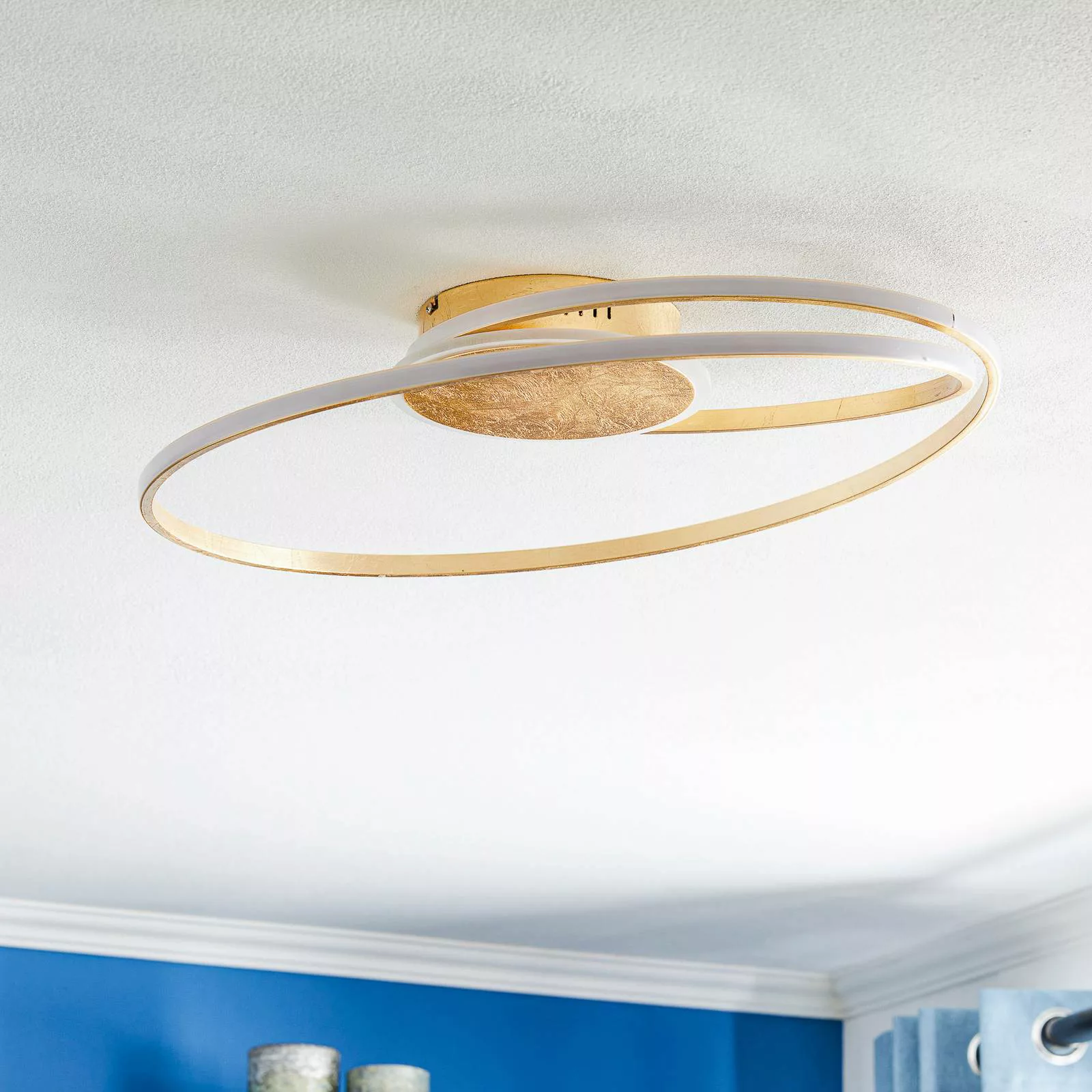 Lindby Dorle LED-Deckenleuchte, gold, Ø 60 cm günstig online kaufen