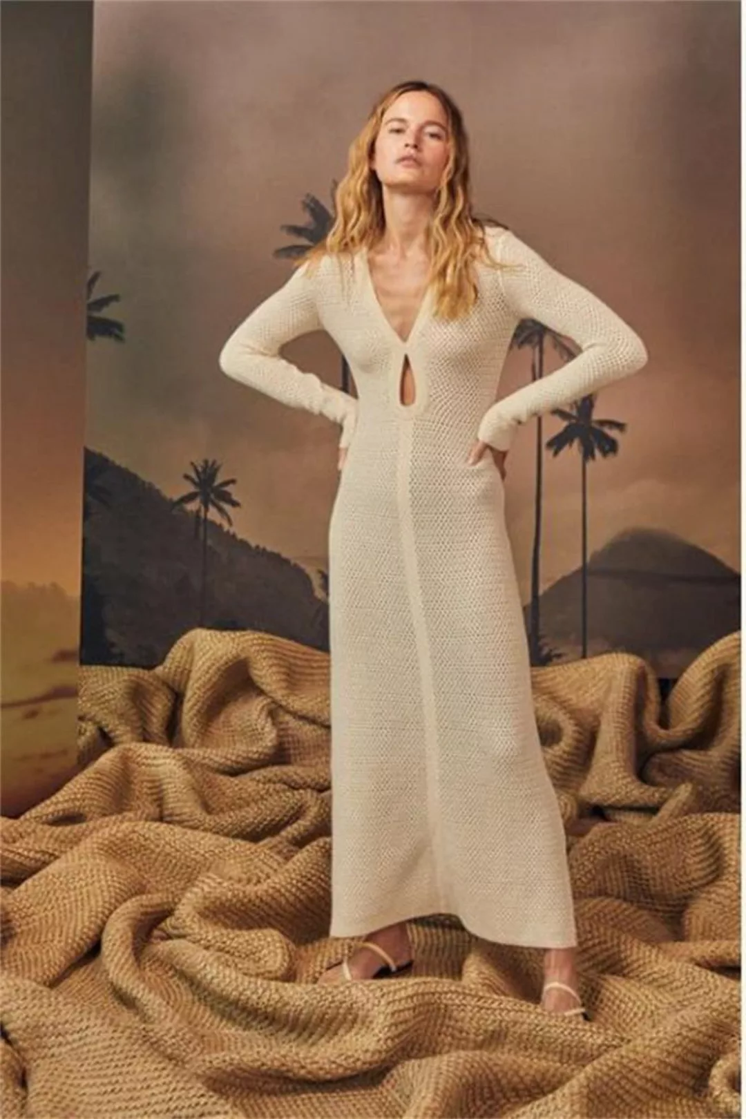 RUZU UG Dirndl Jerseykleid V-Ausschnitt langer Rock tailliert sexy Kleid Mi günstig online kaufen