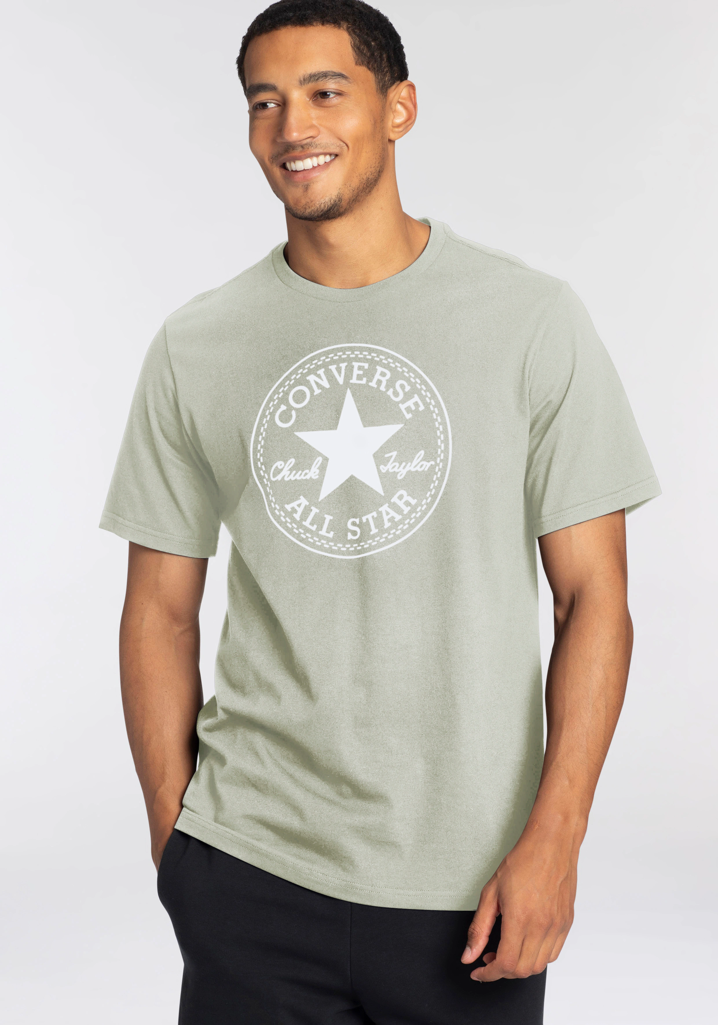 Converse T-Shirt "CONVERSE GO-TO ALL STAR PATCH STANDARD-FIT T-SHIRT", (1 t günstig online kaufen