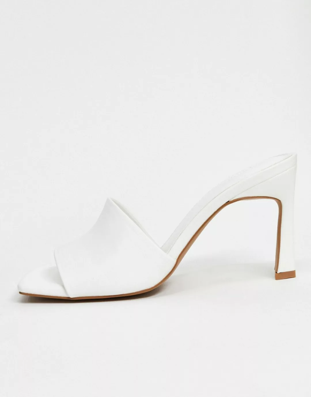 ASOS DESIGN – Hattie – Sandalen mit mittelhohem Absatz in Weiß günstig online kaufen