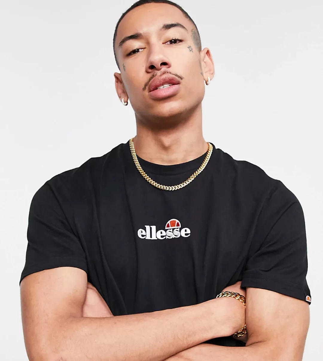 ellesse – T-Shirt in Schwarz mit kleinem, mittigem Logo, exklusiv bei ASOS günstig online kaufen