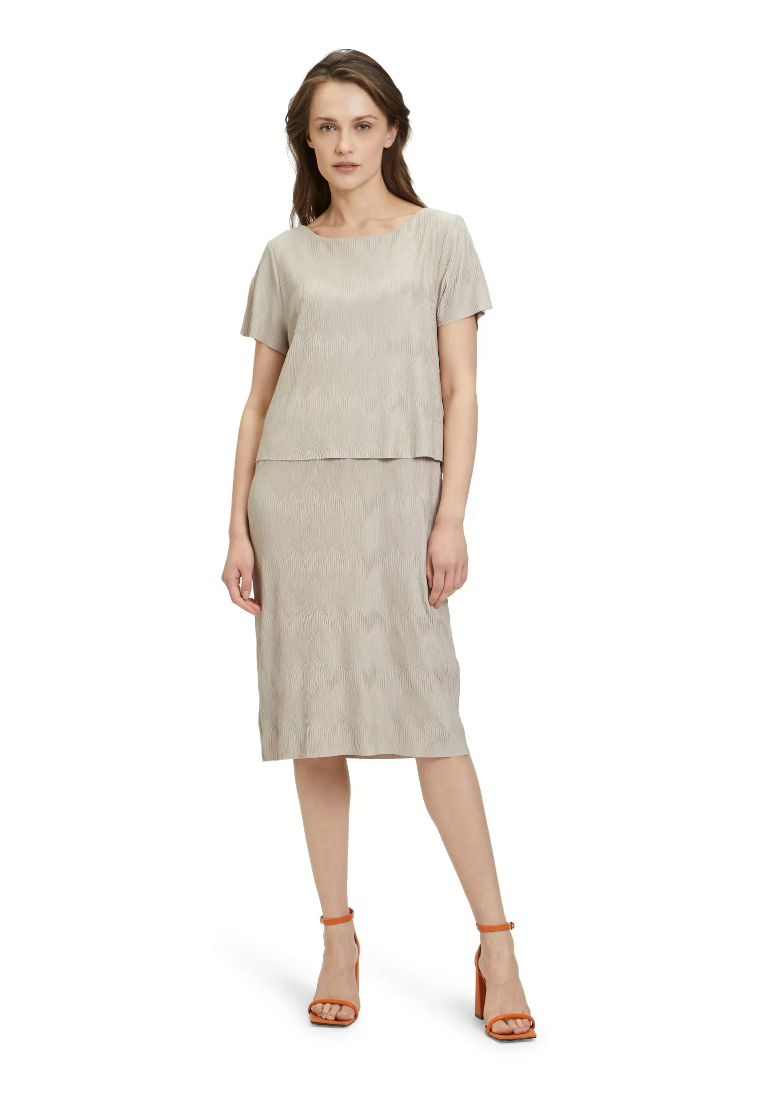 Betty Barclay Sommerkleid "Betty Barclay Stufenkleid mit Stufen", Stoff günstig online kaufen