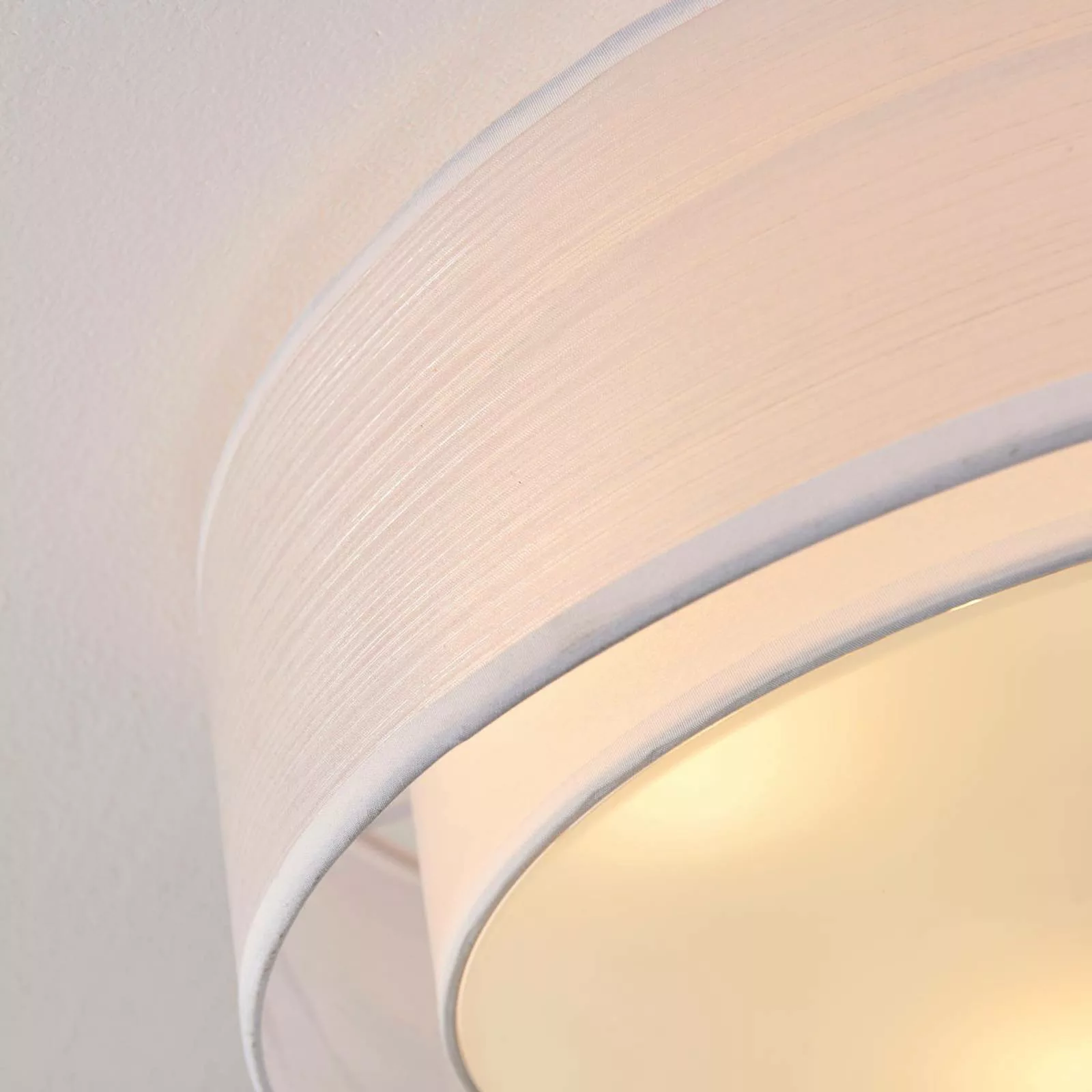 Lindby Tobia Stoffdeckenlampe, Organza, weiß günstig online kaufen