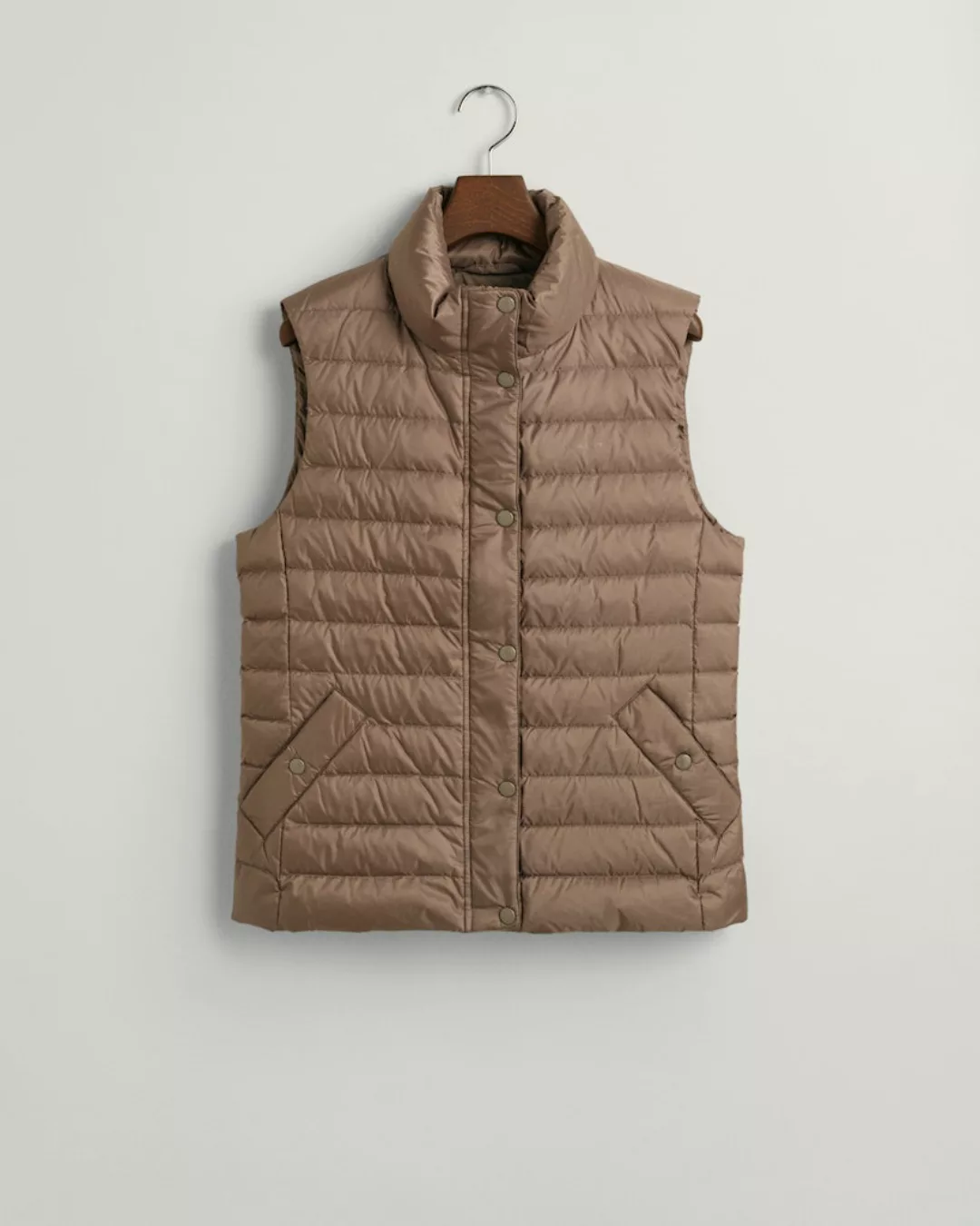 Gant Steppweste LIGHT DOWN VEST mit Logodruck auf der Brust günstig online kaufen