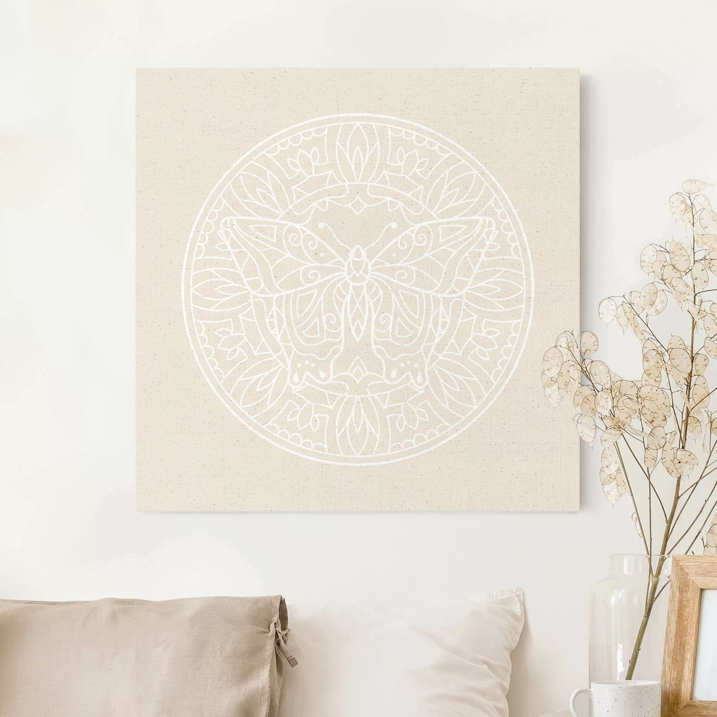Leinwandbild auf Naturcanvas Weiße Linien - Mandala mit Schmetterling günstig online kaufen