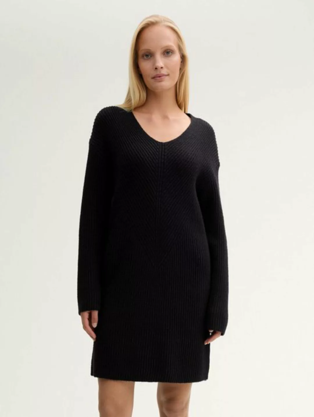 TOM TAILOR Sommerkleid Strickkleid mit V-Ausschnitt günstig online kaufen