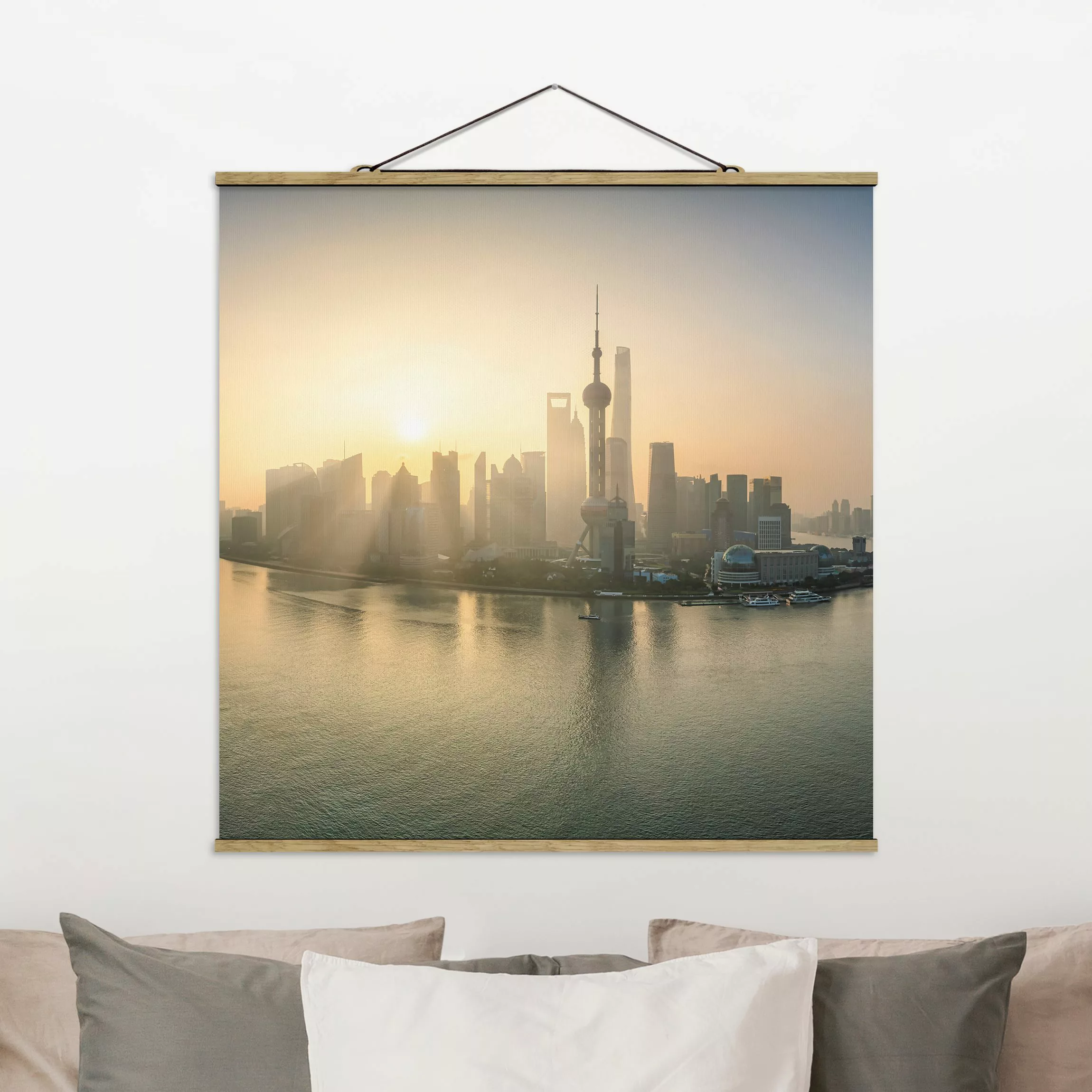 Stoffbild mit Posterleisten Pudong bei Sonnenaufgang günstig online kaufen