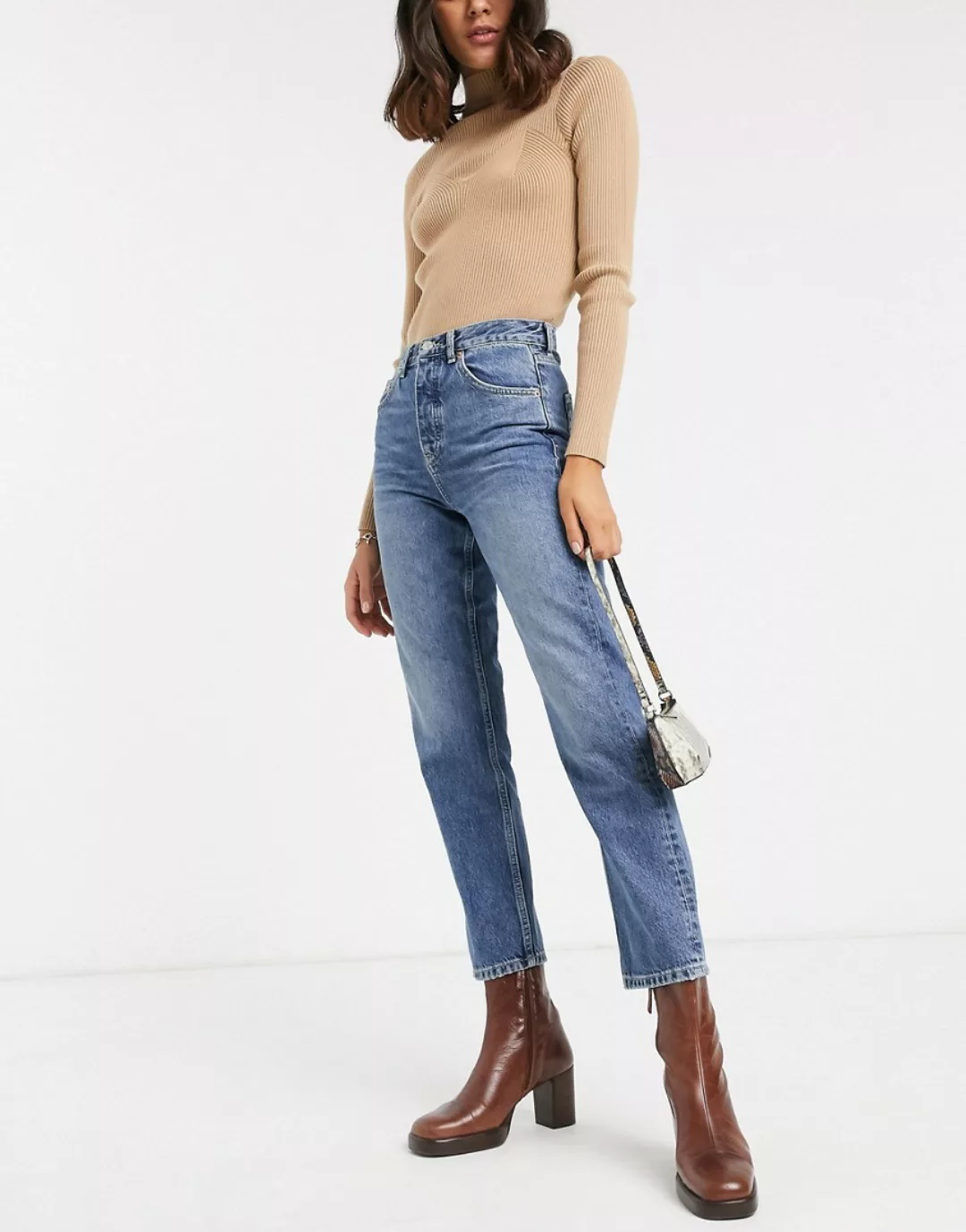 Topshop – Editor – Jeans mit geradem Bein in mittlerer Waschung-Blau günstig online kaufen